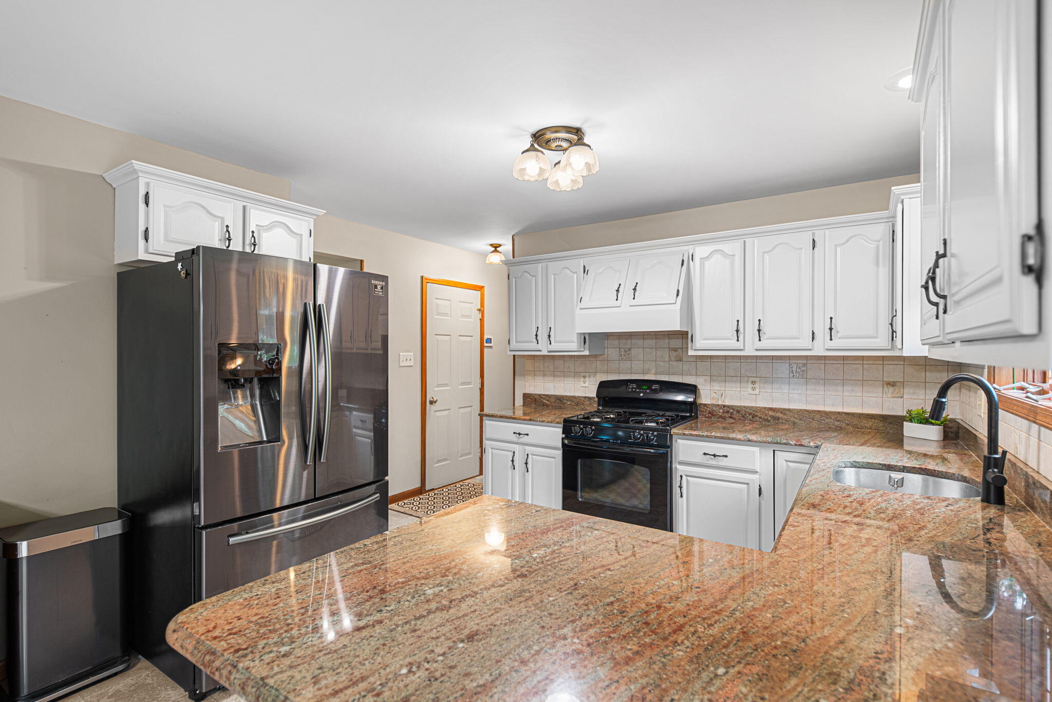 124 County Rd 350 W, Valparaiso, IN 46385; Image #8