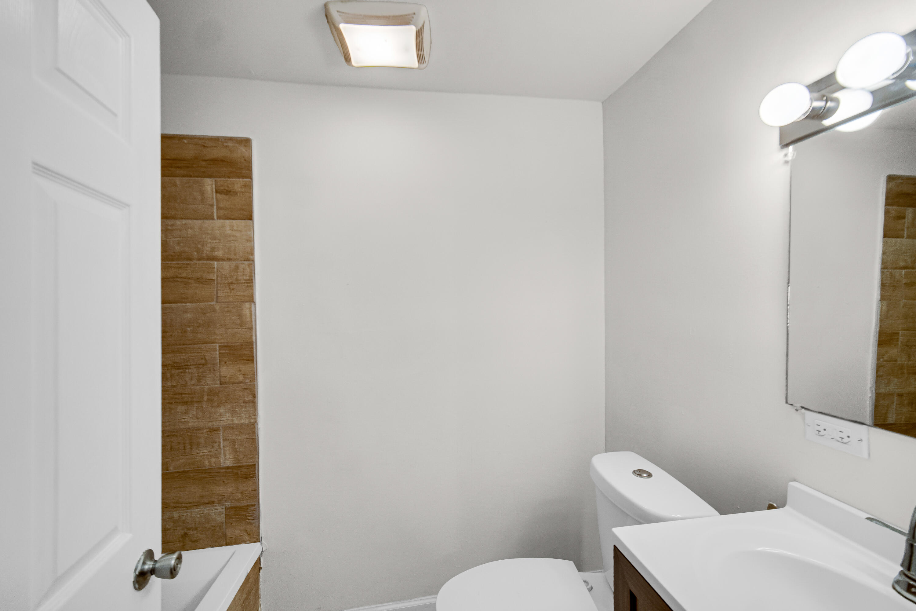 1517 E 174th Street, Hammond, IN 46324; Image #20
