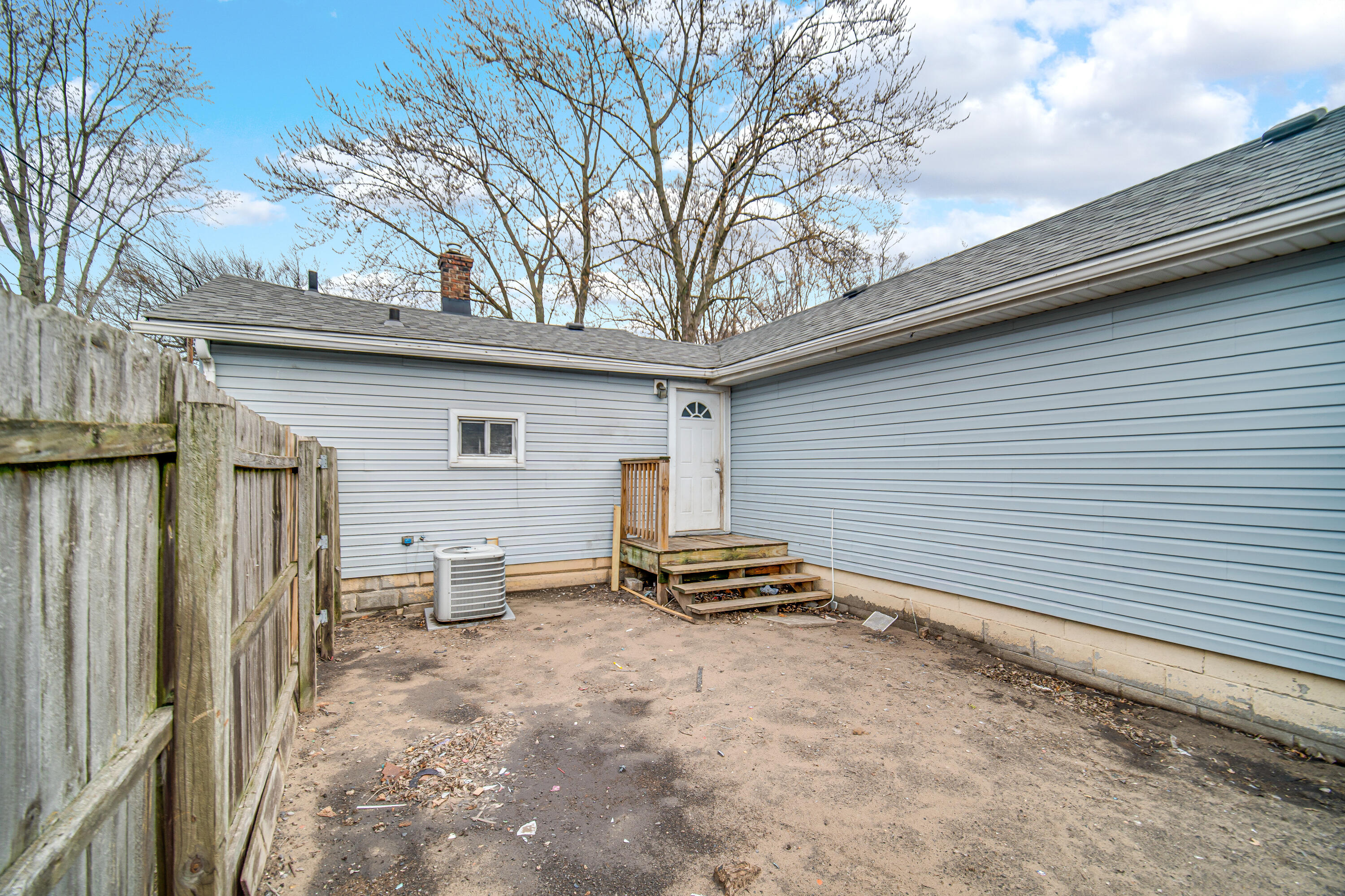 1517 E 174th Street, Hammond, IN 46324; Image #5