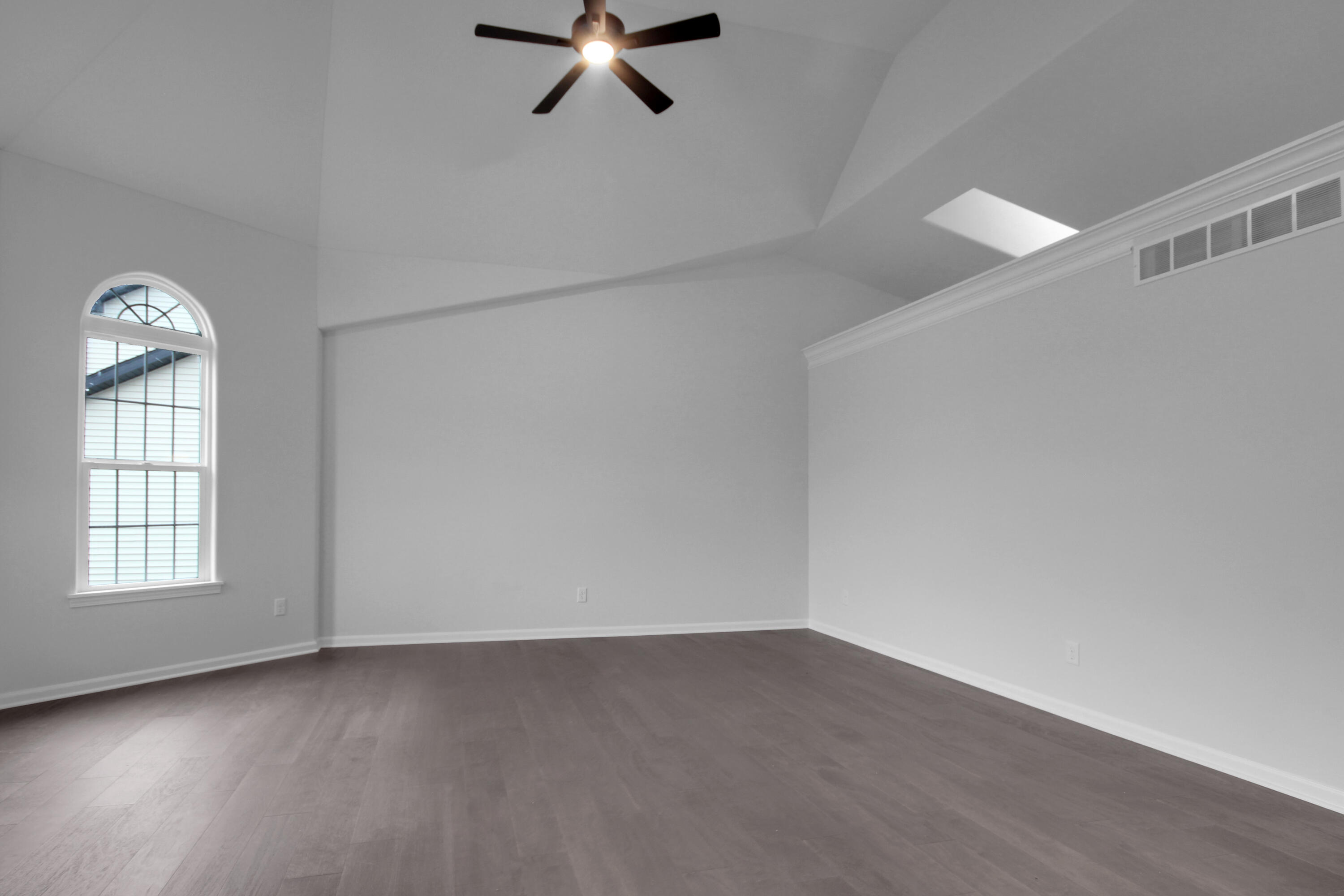 3008 W 82nd Place, Merrillville, IN 46410; Image #4