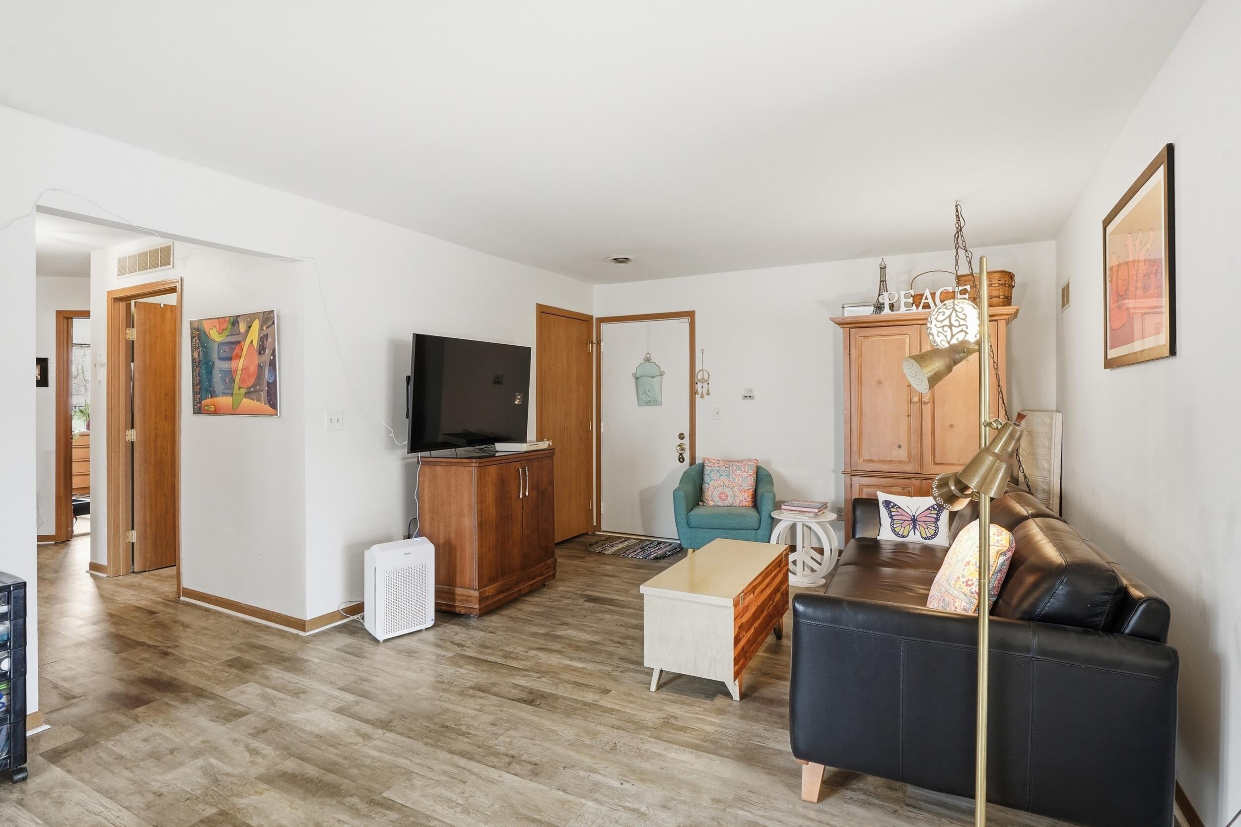 2308 Barbara Jean Drive, Schererville, IN 46375; Image #5