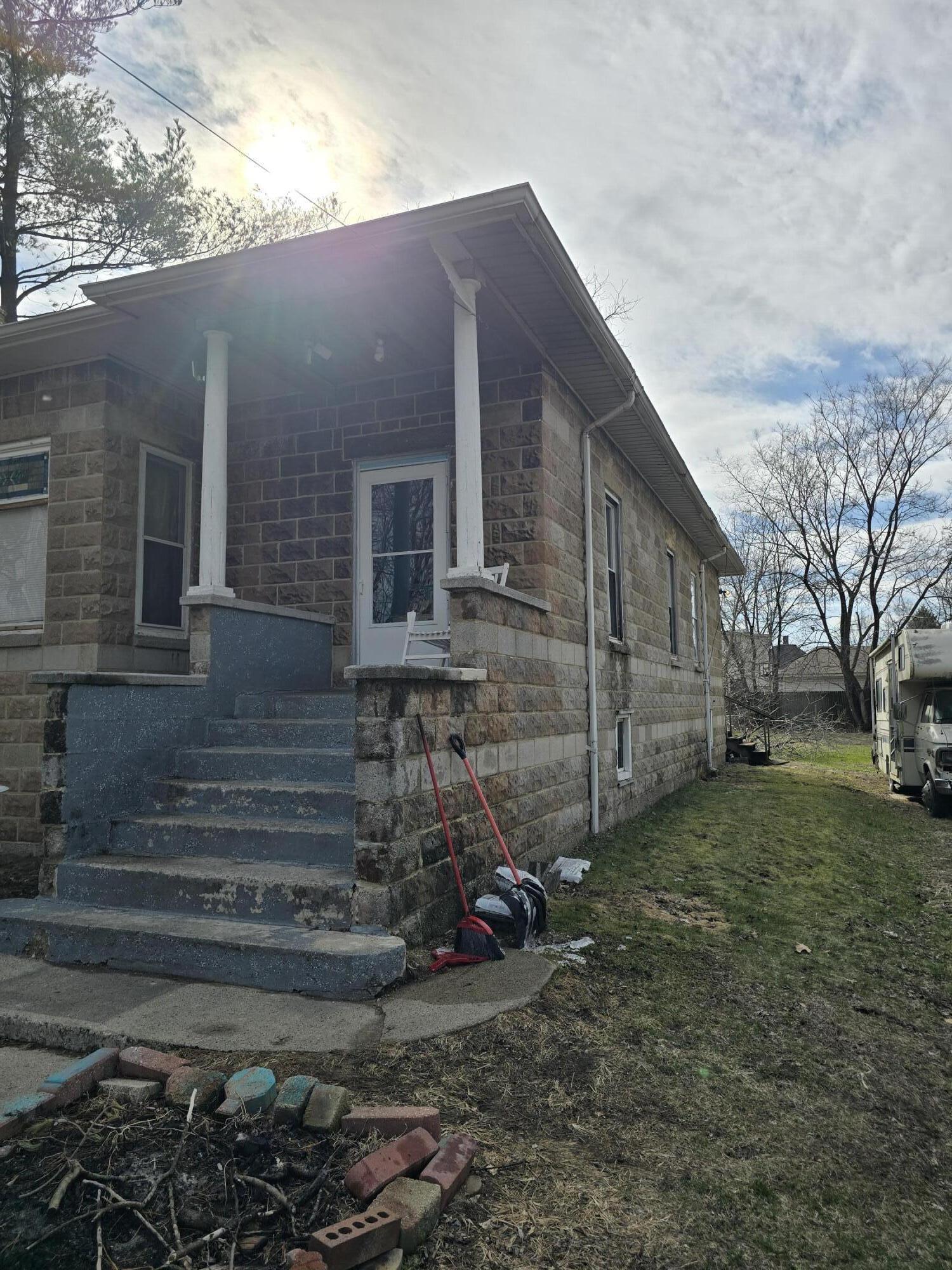 5210 Howard Avenue, Hammond, IN 46320; Image #4