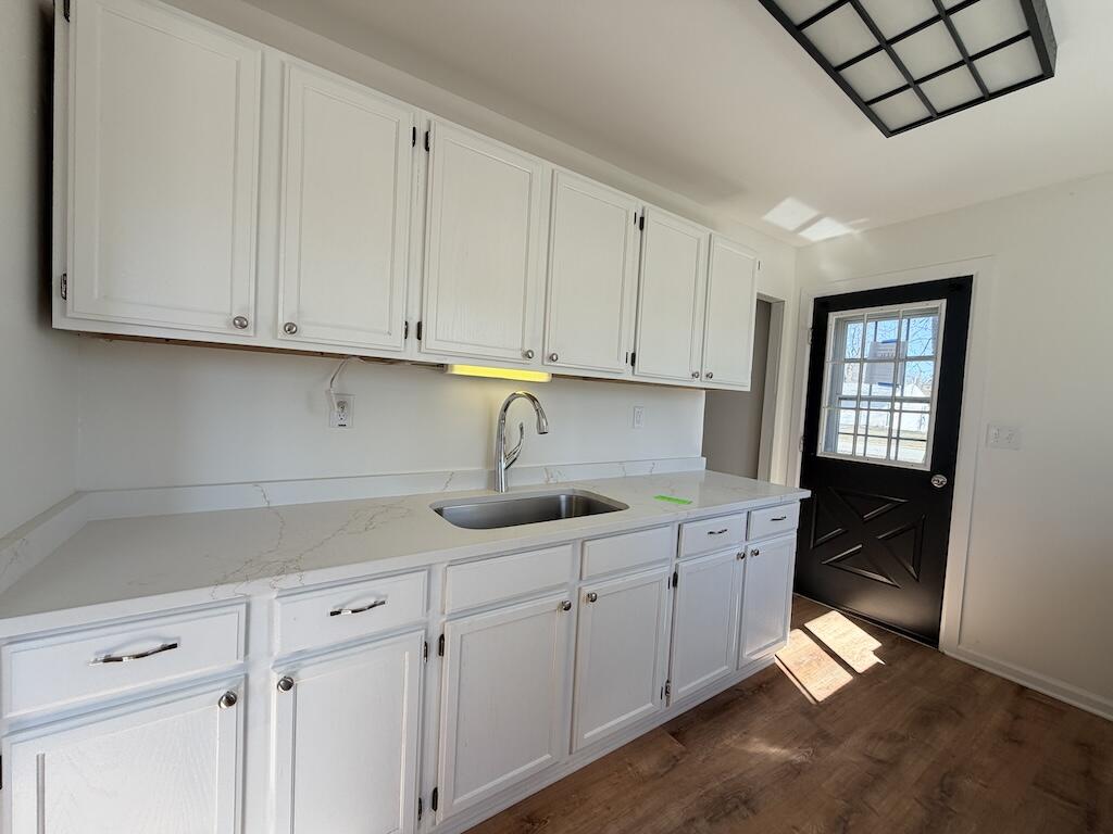 3036 Coral Drive, Hobart, IN 46342; Image #9