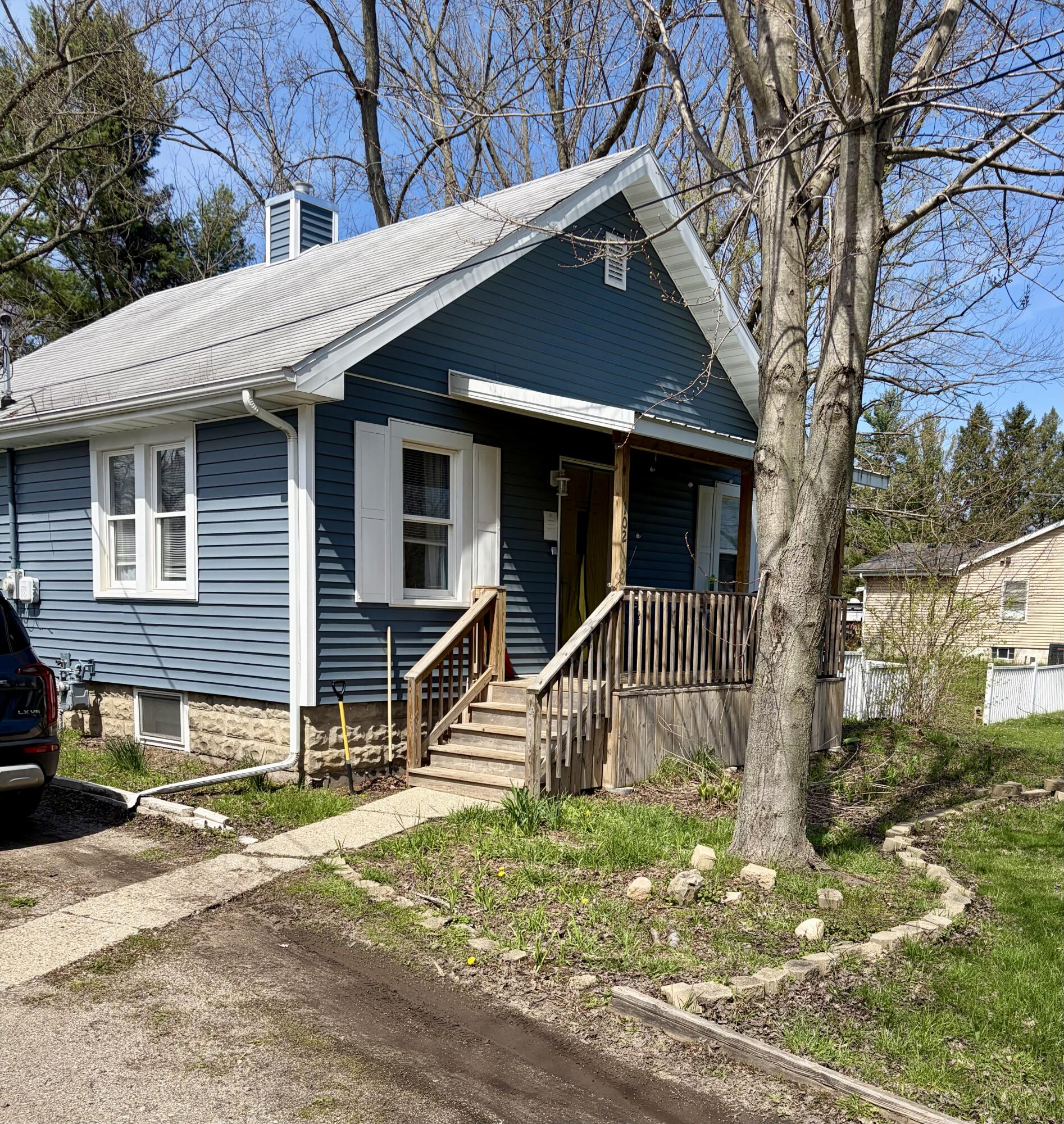 102 Leeds Avenue, Michigan City, IN 46360; Image #2