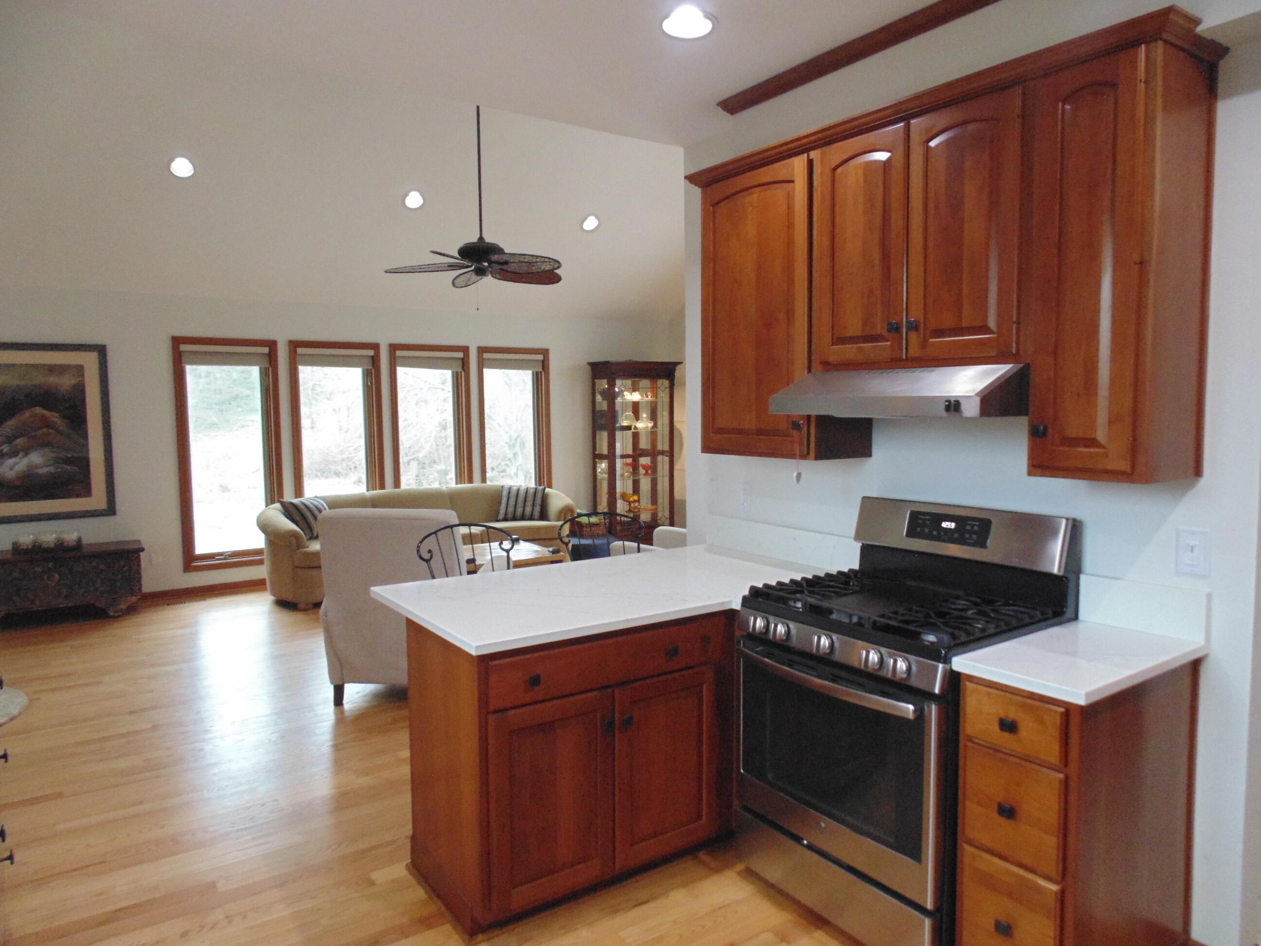 8508 Pine Avenue, Gary, IN 46403; Image #11