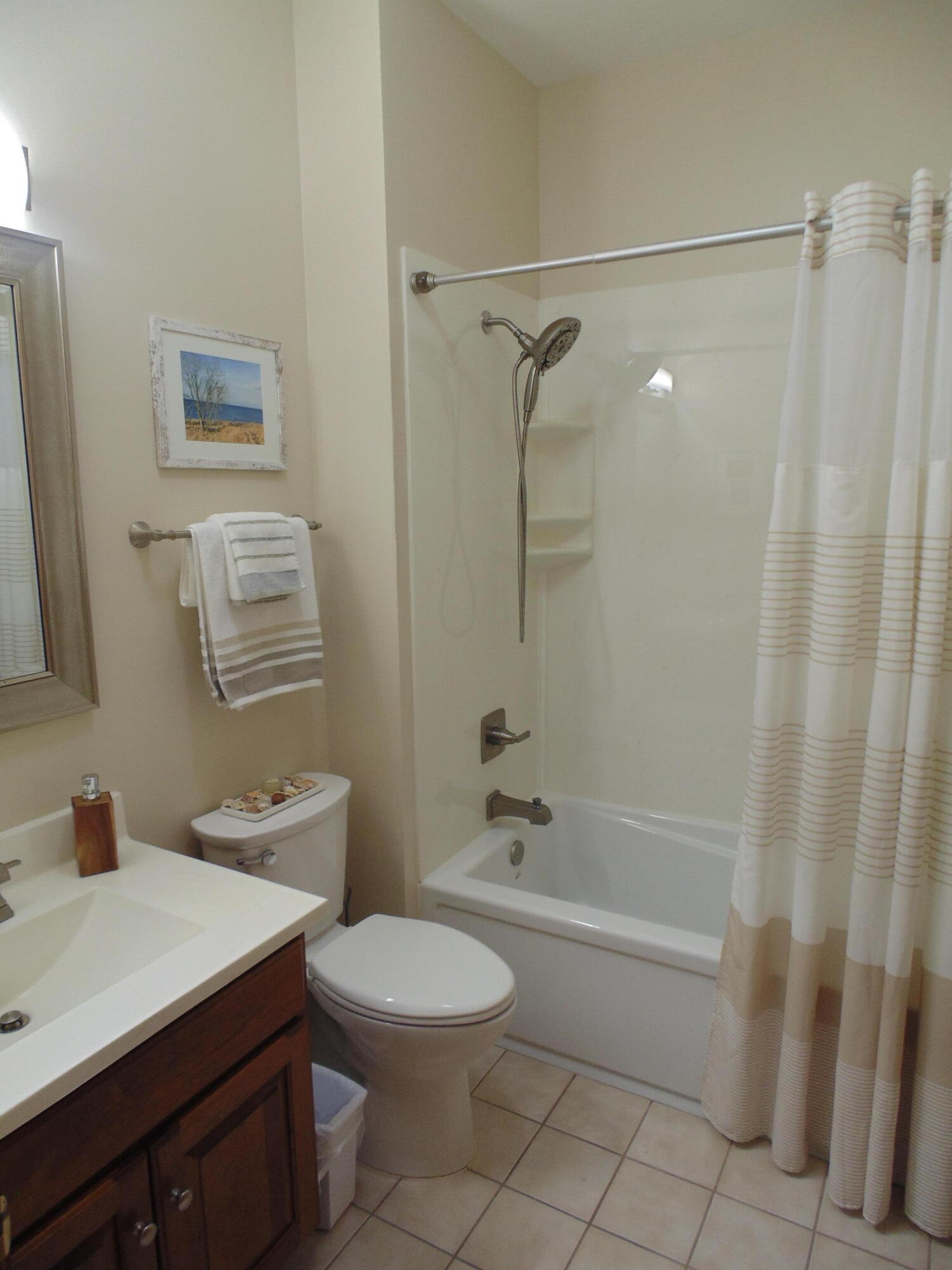 8508 Pine Avenue, Gary, IN 46403; Image #21