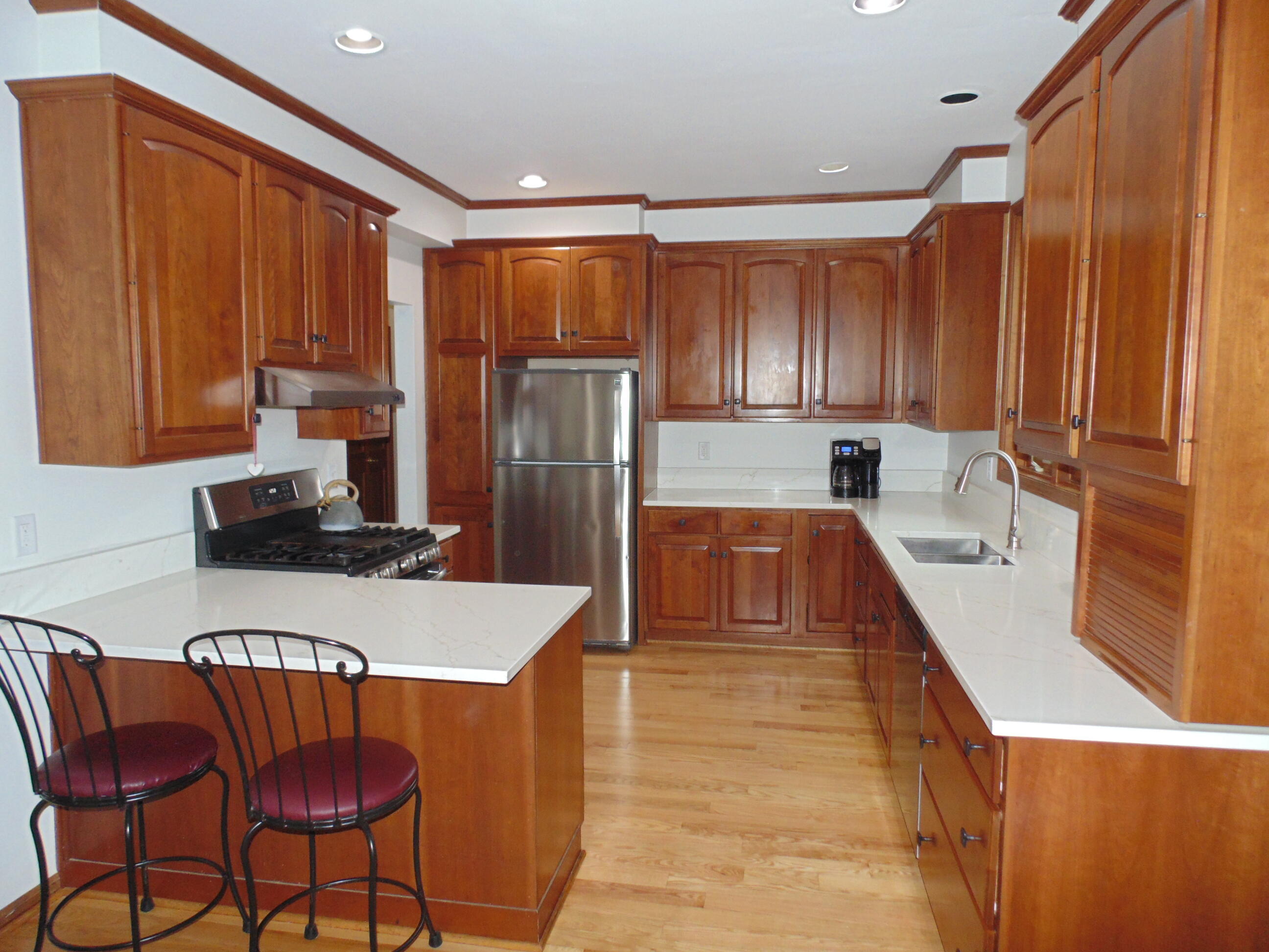 8508 Pine Avenue, Gary, IN 46403; Image #9