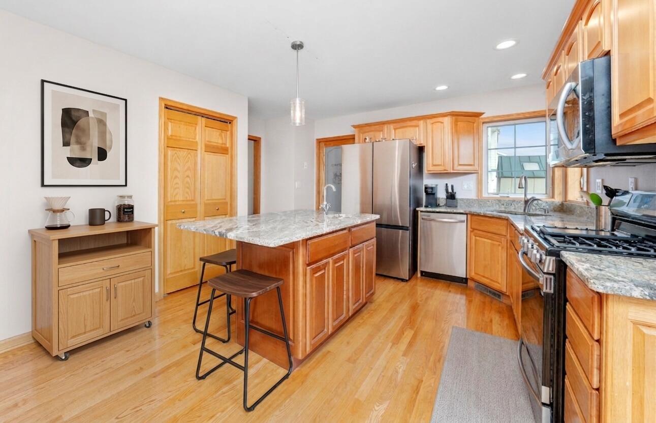 9925 Whitehall Garden, Munster, IN 46321; Image #9