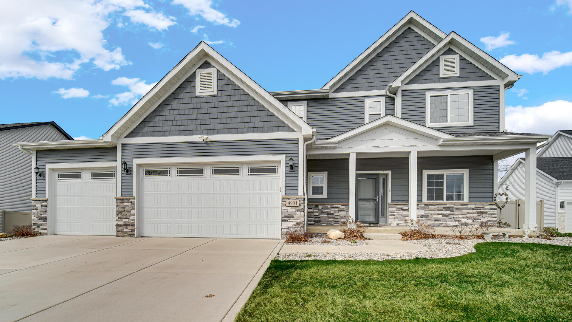 4901 Hyde Park Drive, Valparaiso, IN 46383; Image #2
