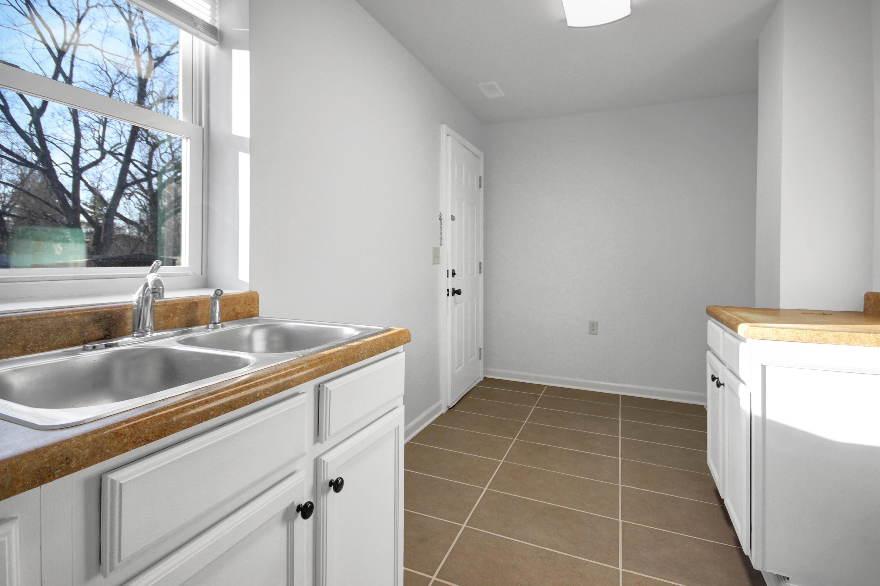 2320 Burr Street, Gary, IN 46406; Image #17