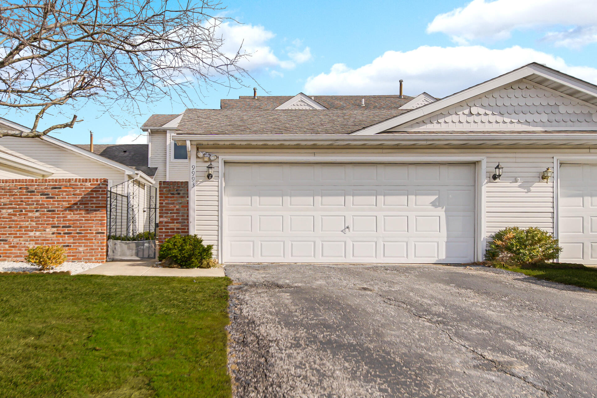 9993 Hunters Run, St. John, IN 46373; Image #2