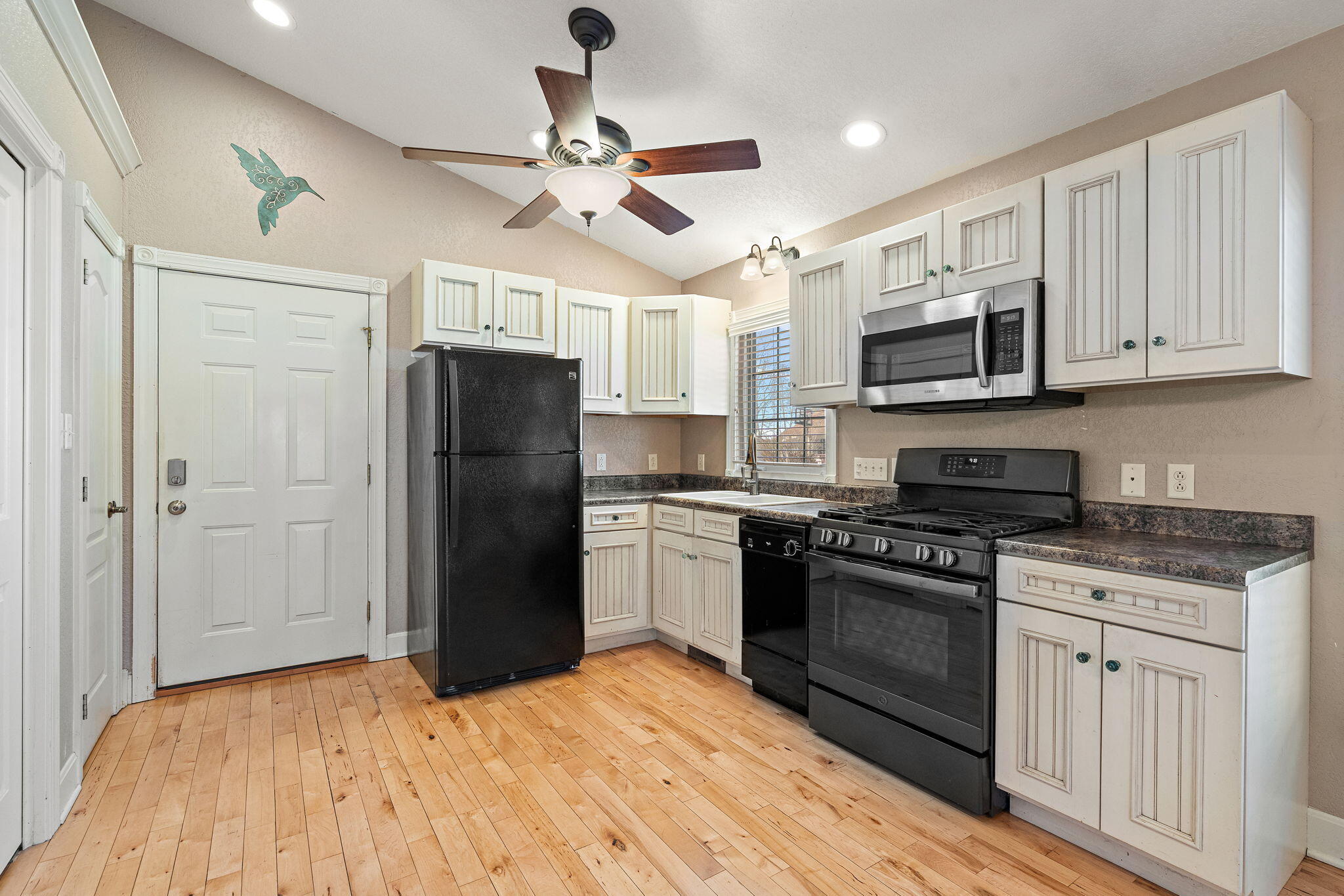 4100 East Drive, Knox, IN 46534; Image #15