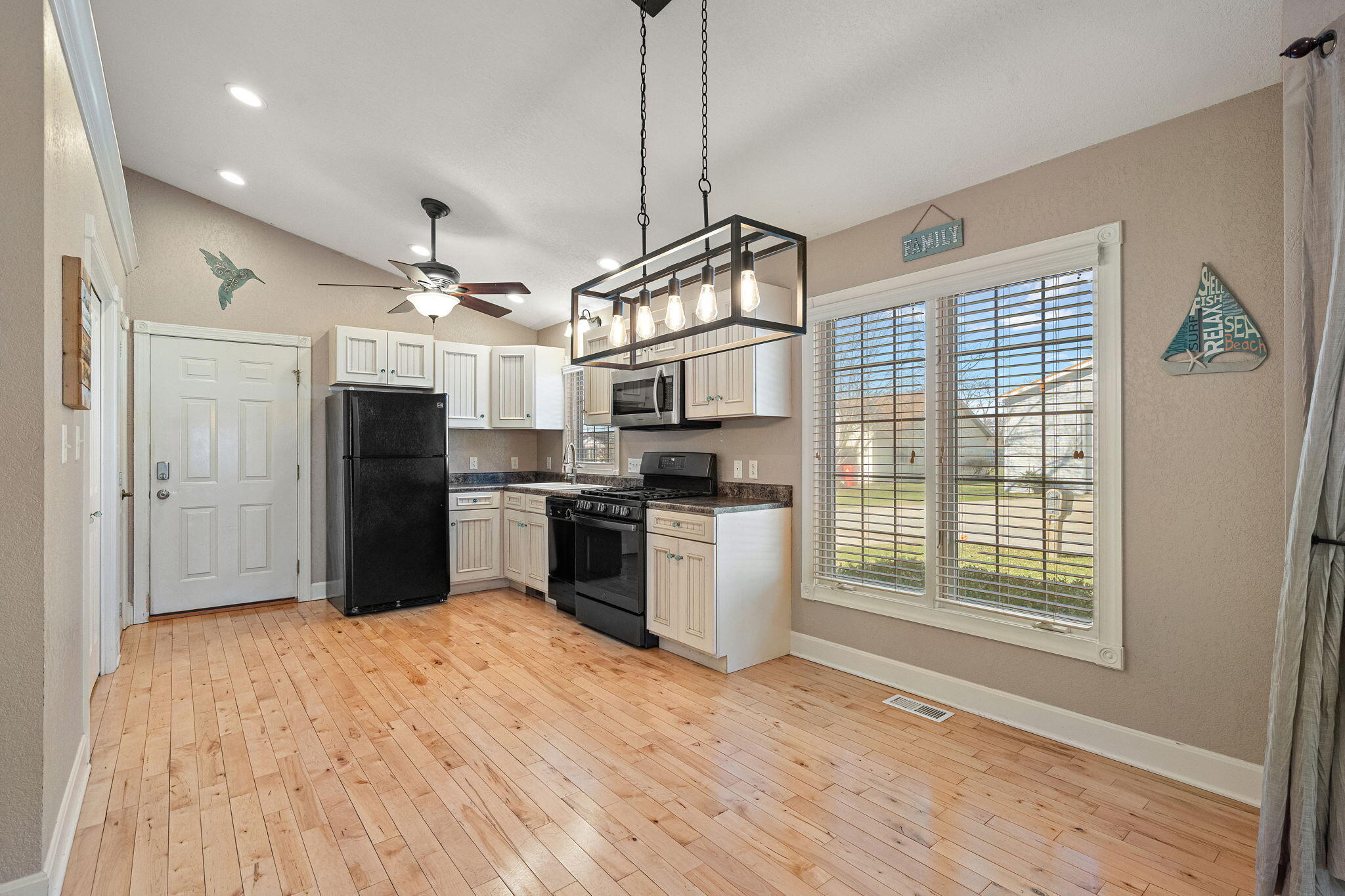 4100 East Drive, Knox, IN 46534; Image #17