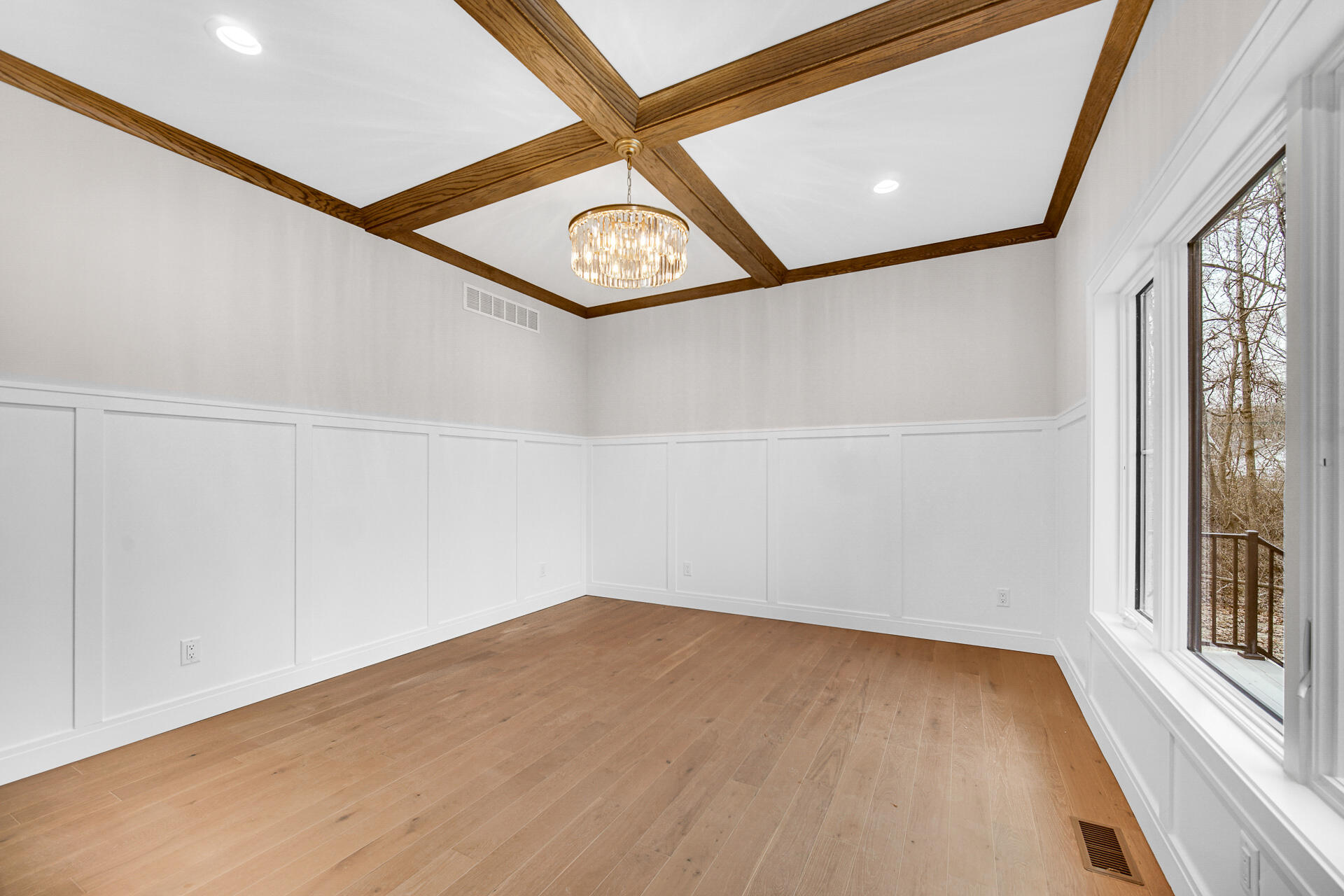 194 N Cricket Knoll Court, Valparaiso, IN 46385; Image #19