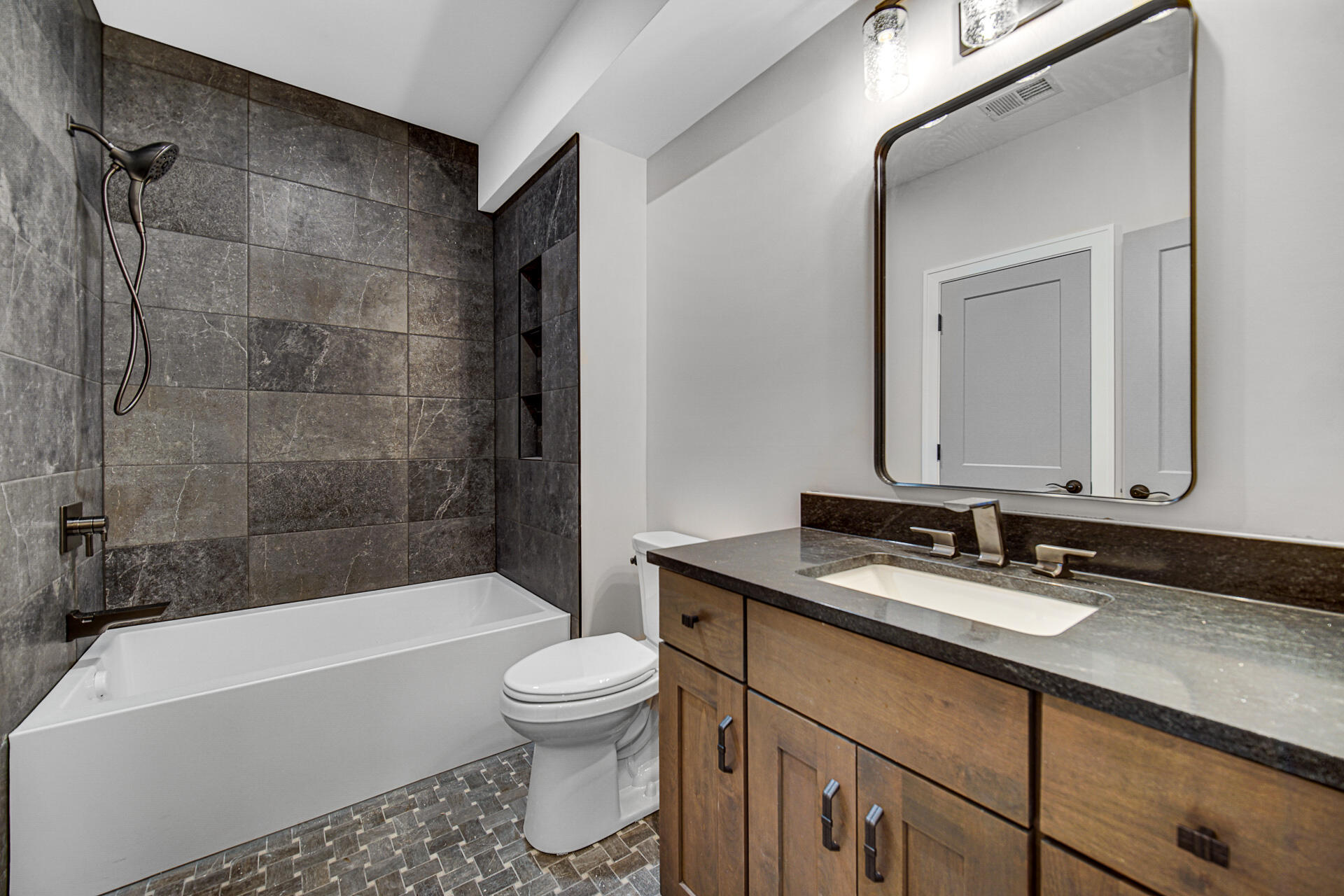 194 N Cricket Knoll Court, Valparaiso, IN 46385; Image #41