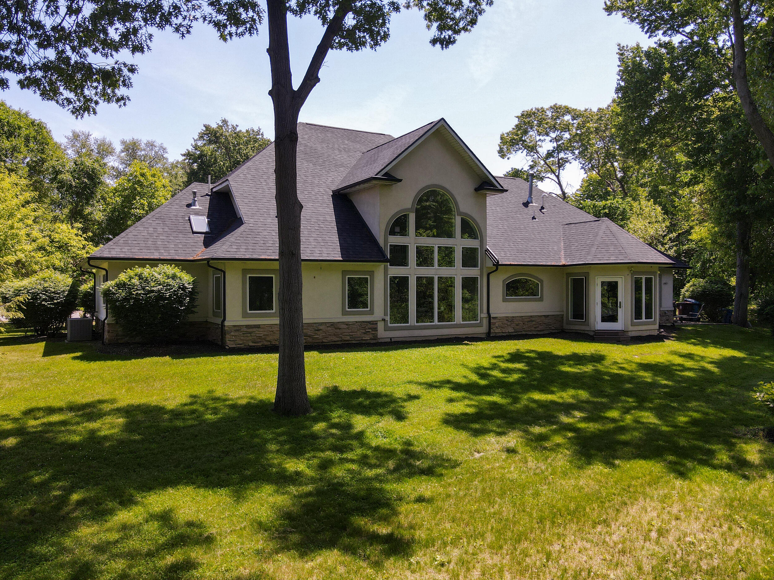 12 S Broadway, Beverly Shores, IN 46301; Image #2