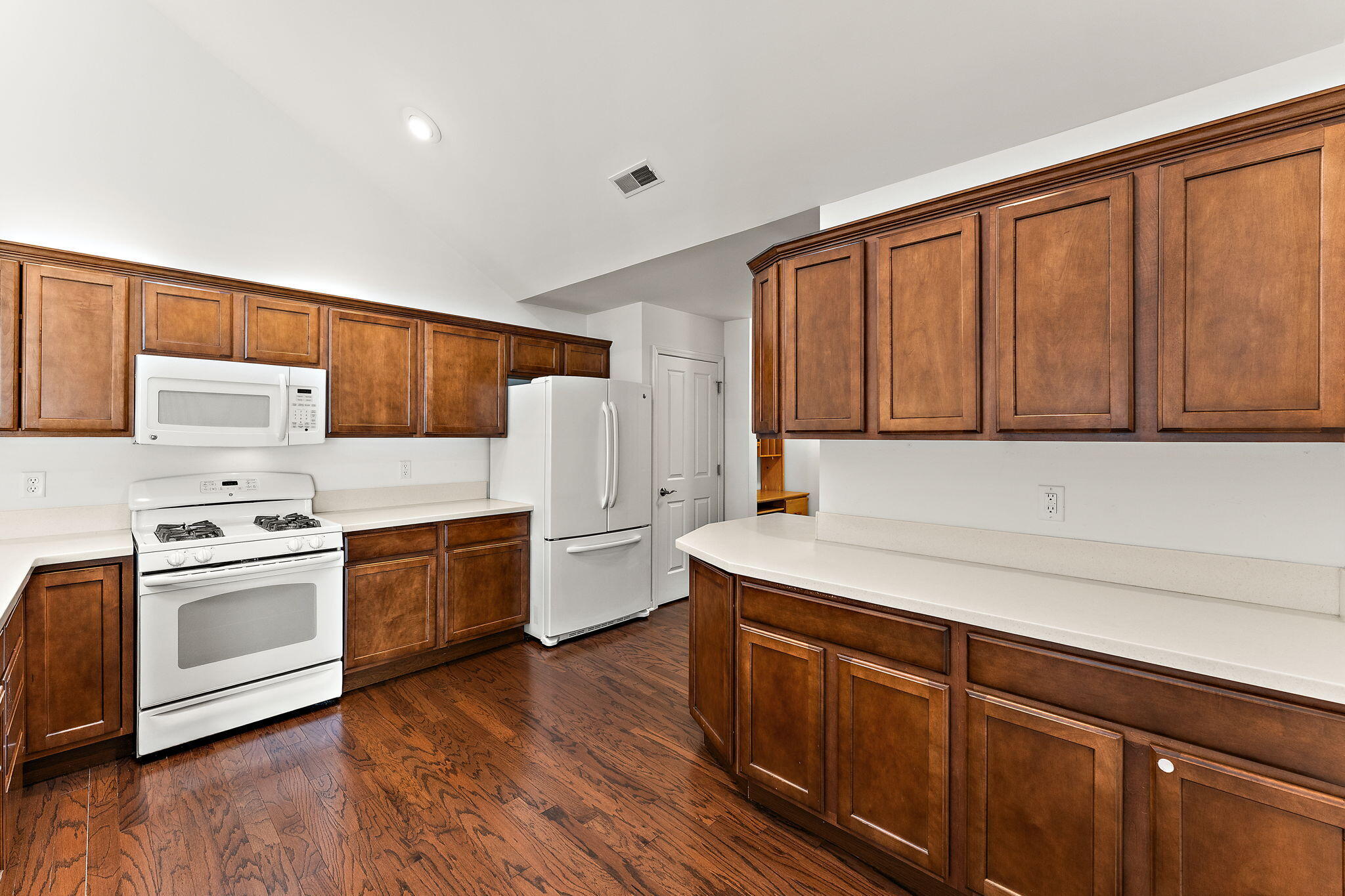 2426 Allison Circle, Valparaiso, IN #2426, 46383; Image #12