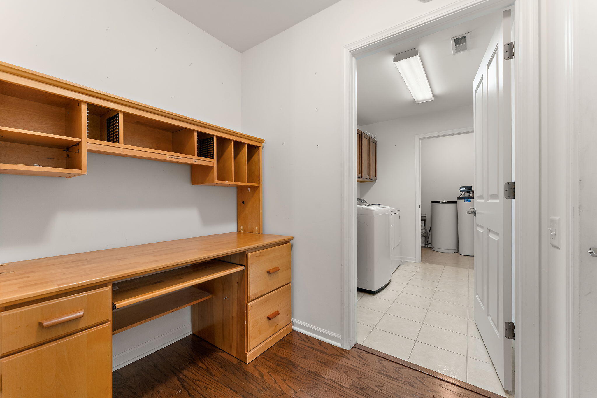 2426 Allison Circle, Valparaiso, IN #2426, 46383; Image #18