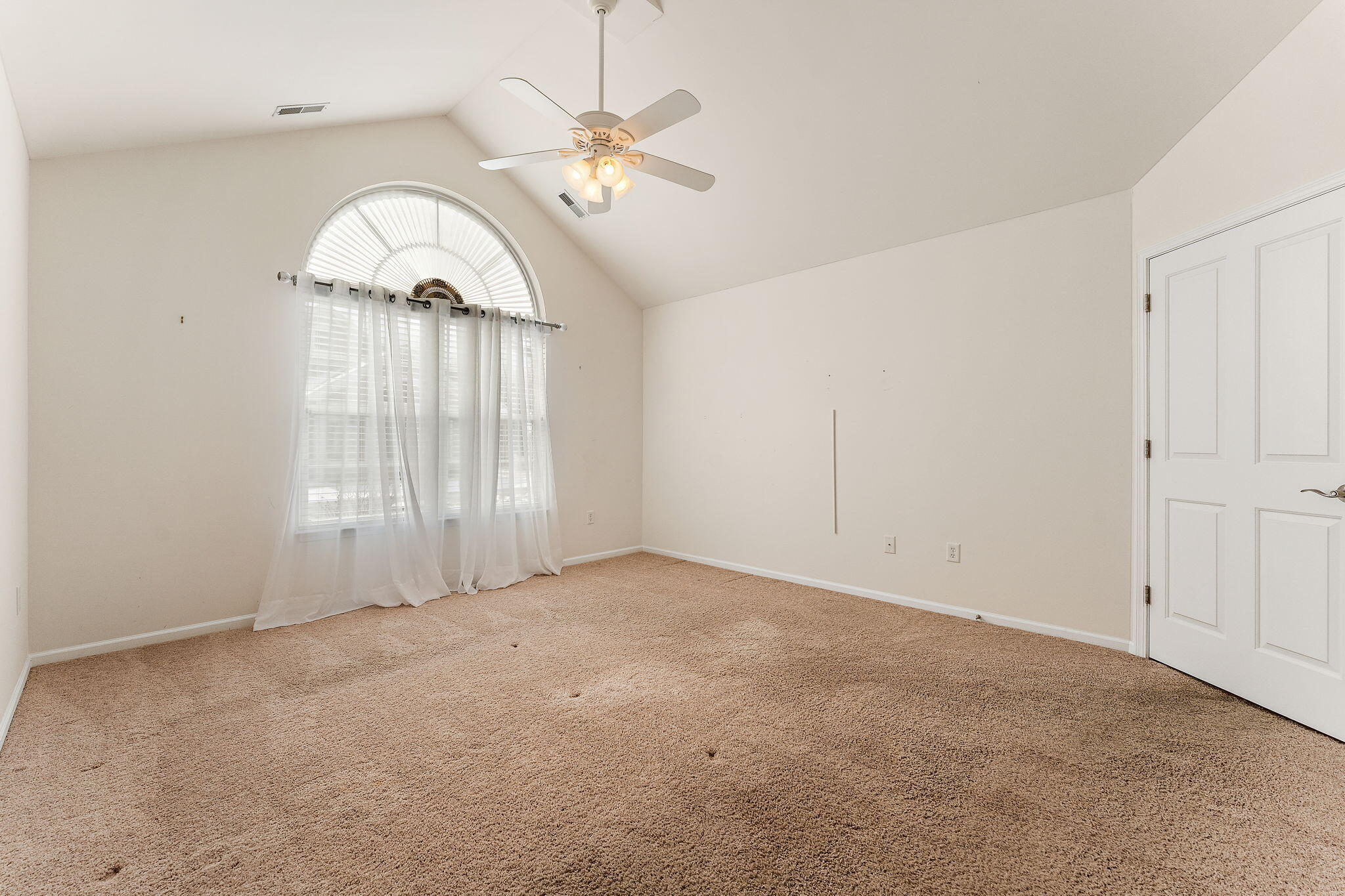 2426 Allison Circle, Valparaiso, IN #2426, 46383; Image #21