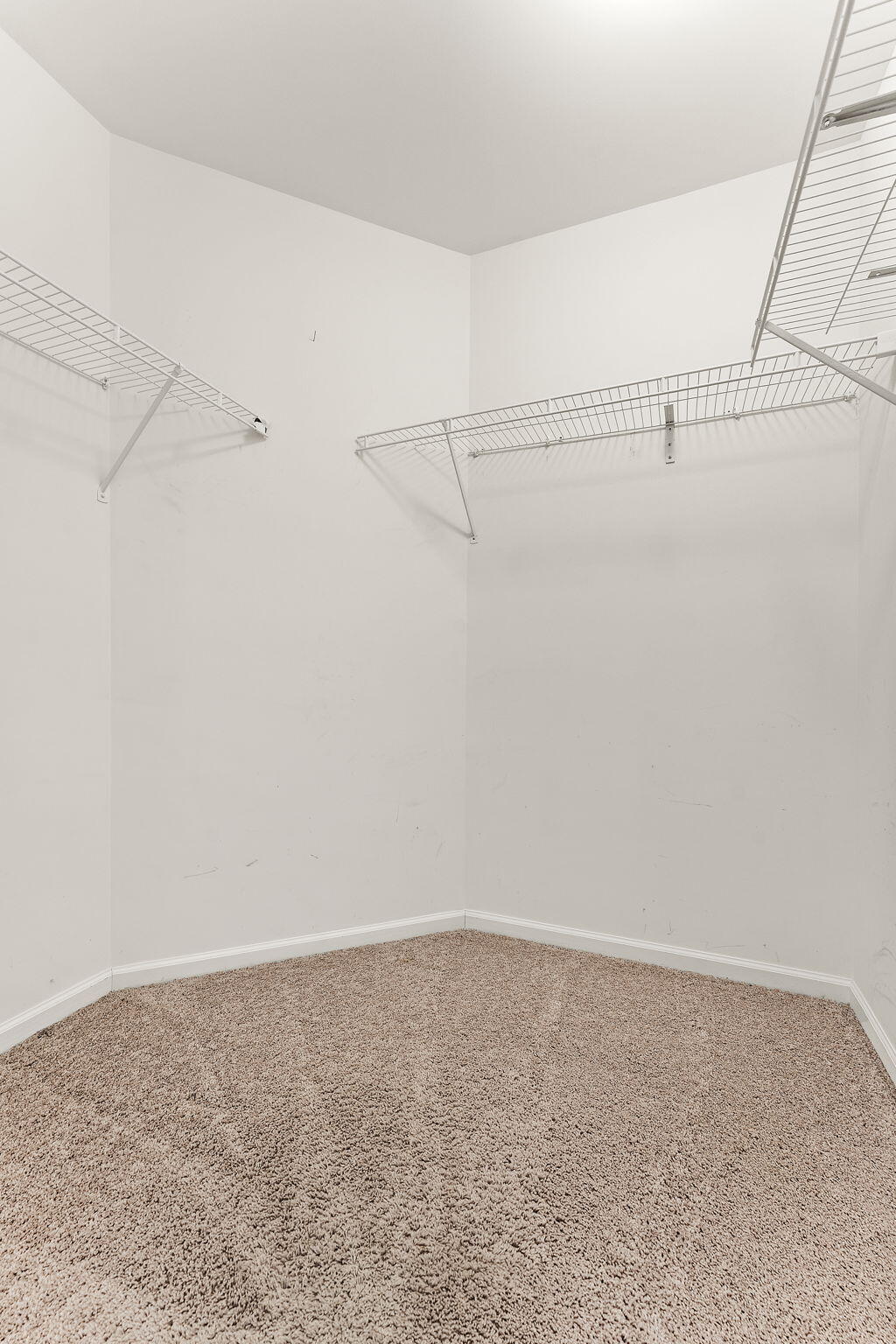 2426 Allison Circle, Valparaiso, IN #2426, 46383; Image #23