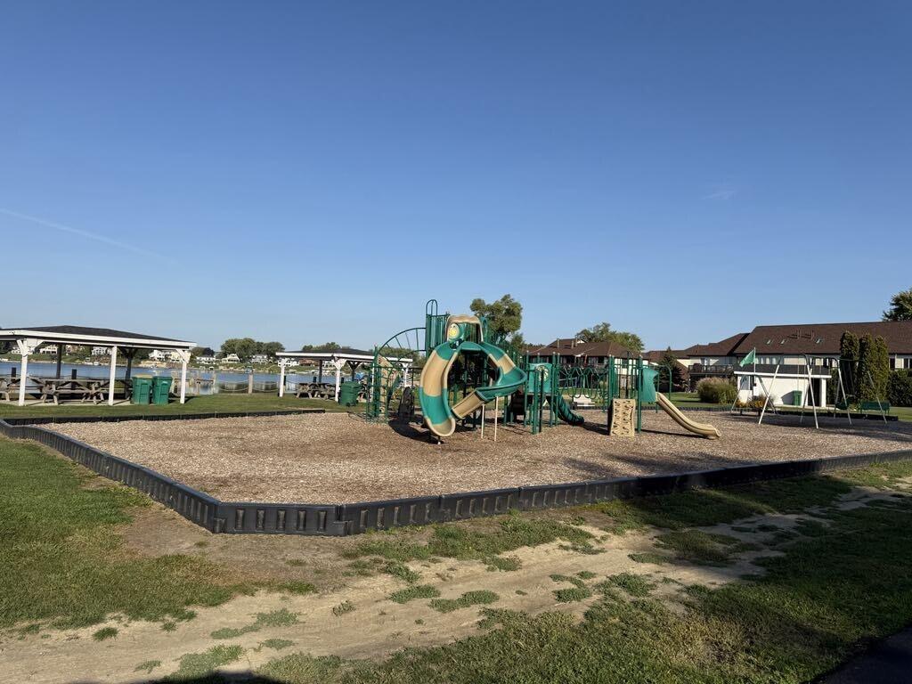 5015 Spinnaker Lane, Crown Point, IN #C, 46307; Image #24