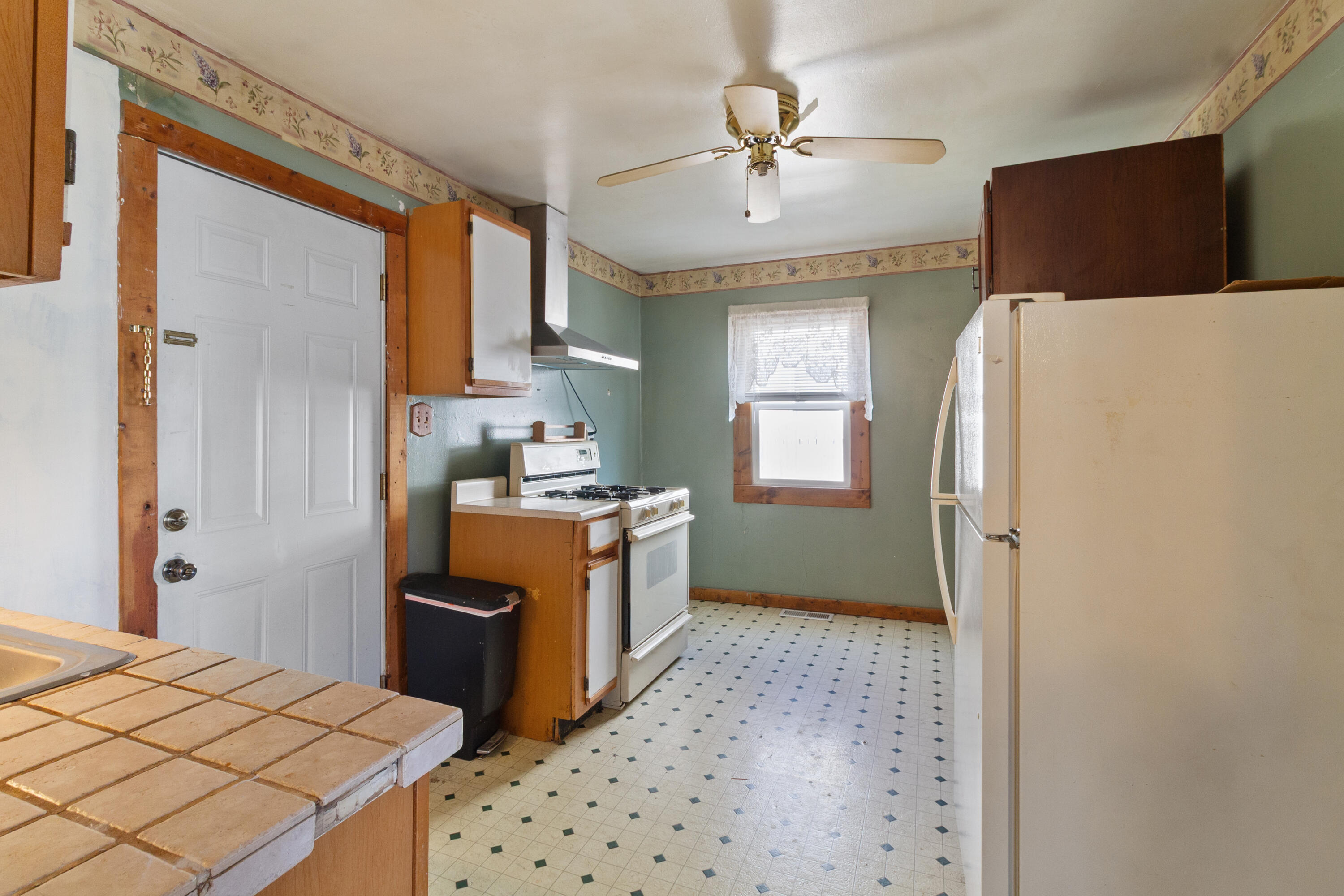 825 N Sherman Street, Crown Point, IN 46307; Image #4
