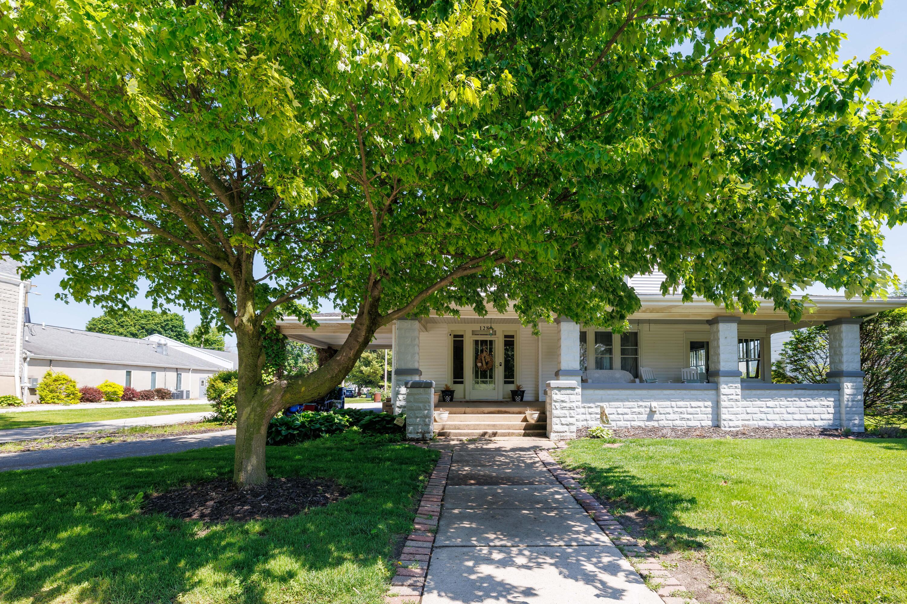 128 E Main Street, Brook, IN 47922; Image #2