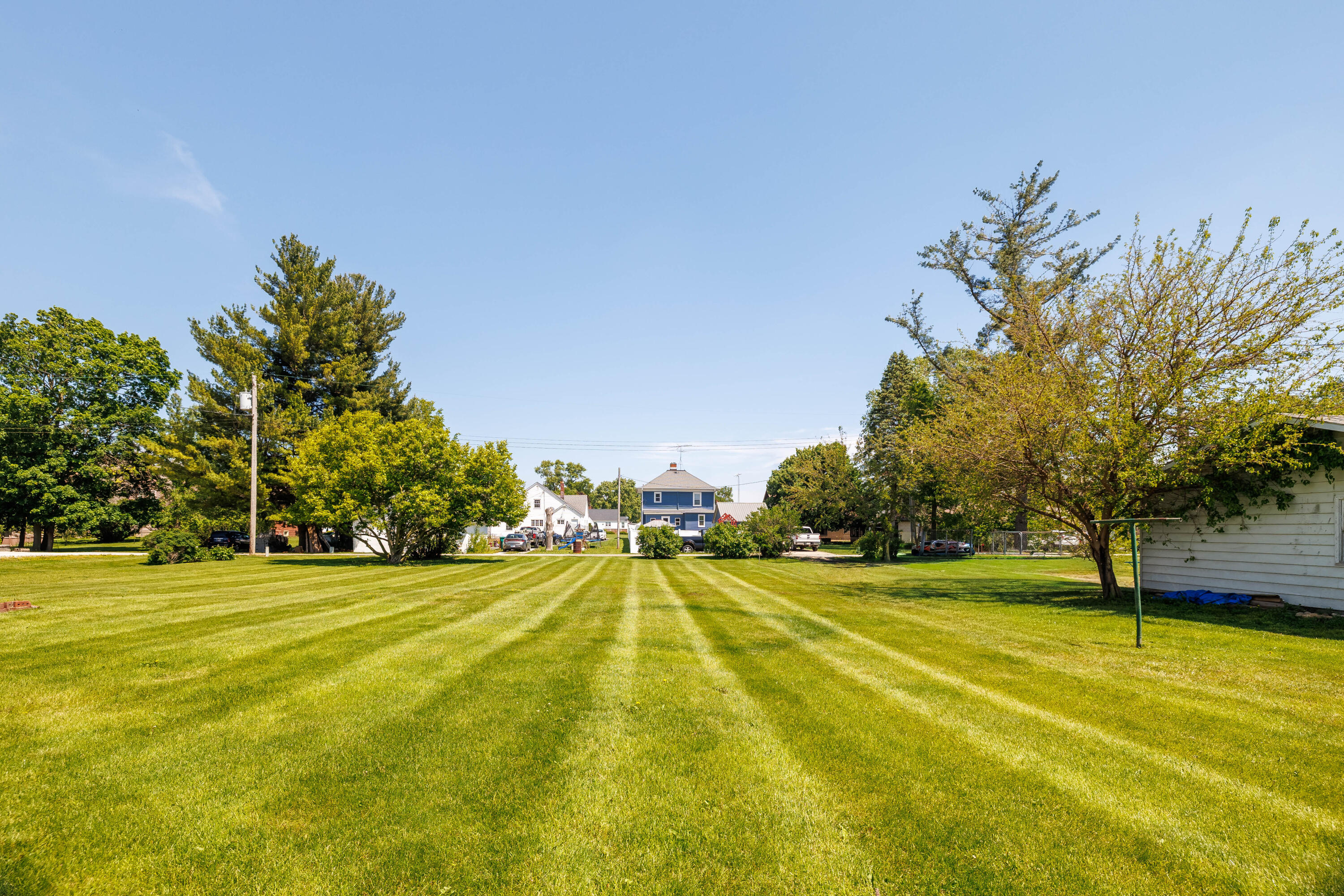 128 E Main Street, Brook, IN 47922; Image #9