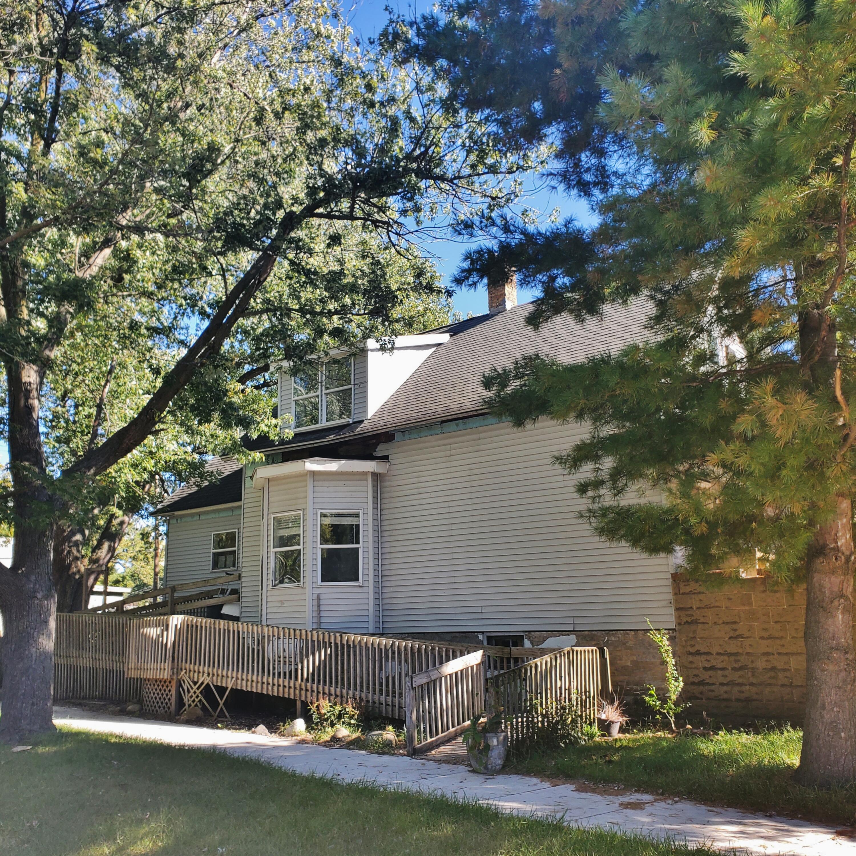 1621 W 10th Street, Michigan City, IN 46360; Image #2