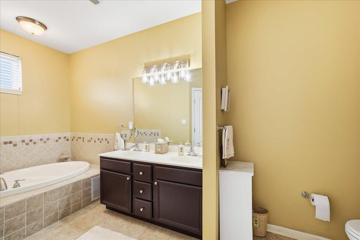 13244 E Lake Shore Drive, Cedar Lake, IN #B202, 46303; Image #33