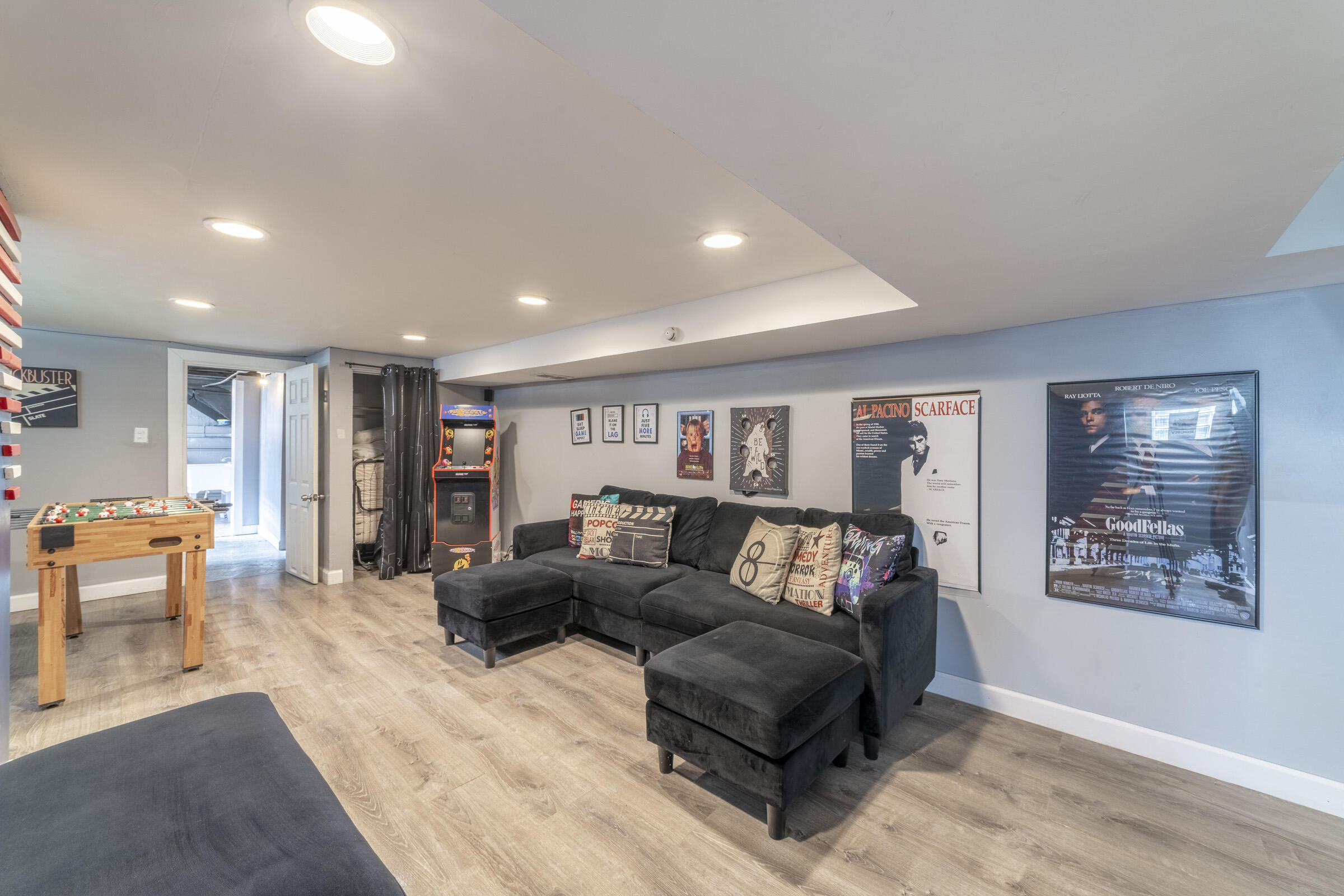 314 Cleveland Street, Gary, IN 46404; Image #28