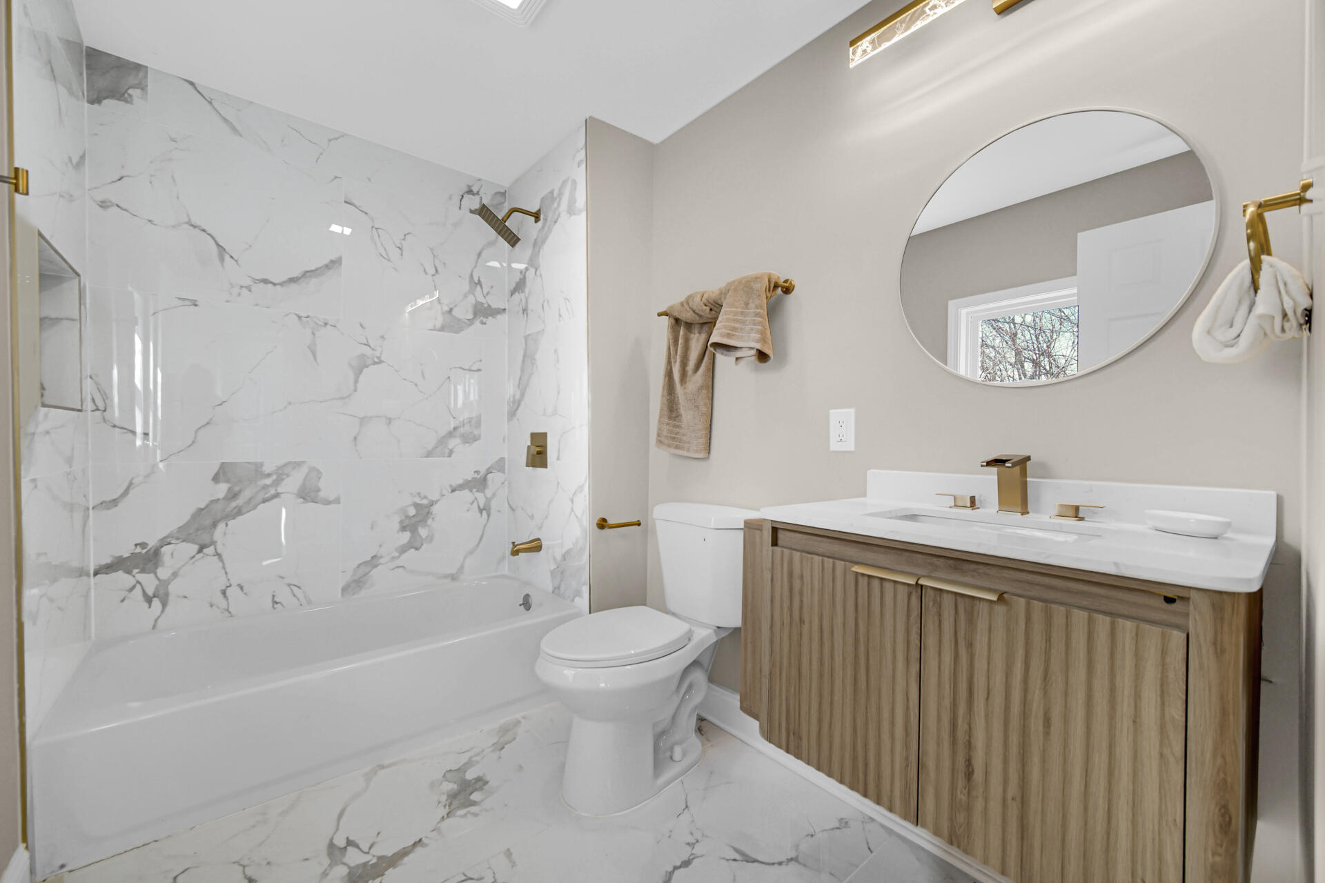 357 Taft Place, Gary, IN 46404; Image #12