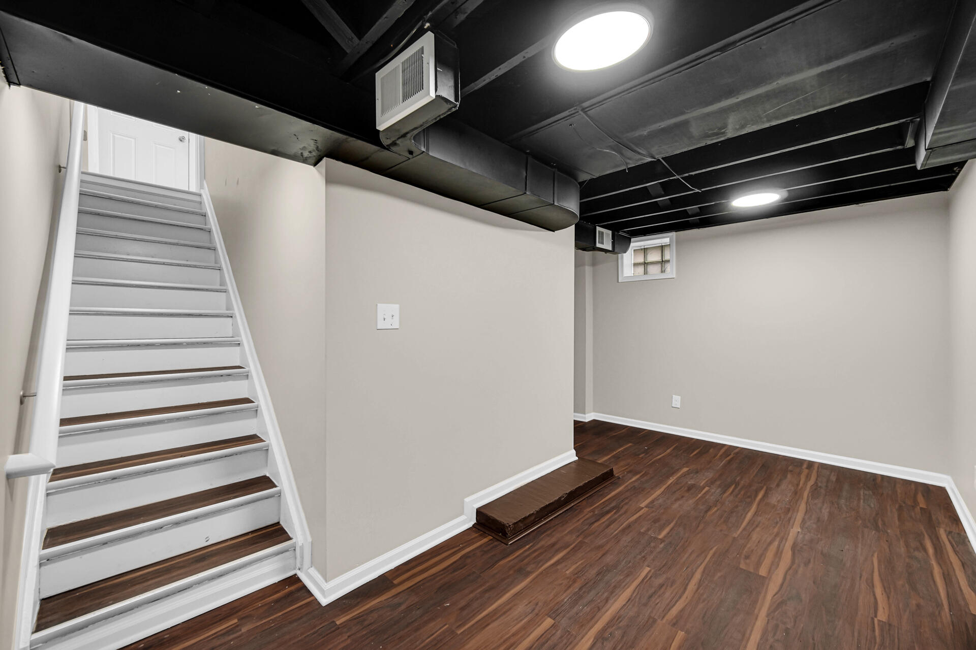 357 Taft Place, Gary, IN 46404; Image #13