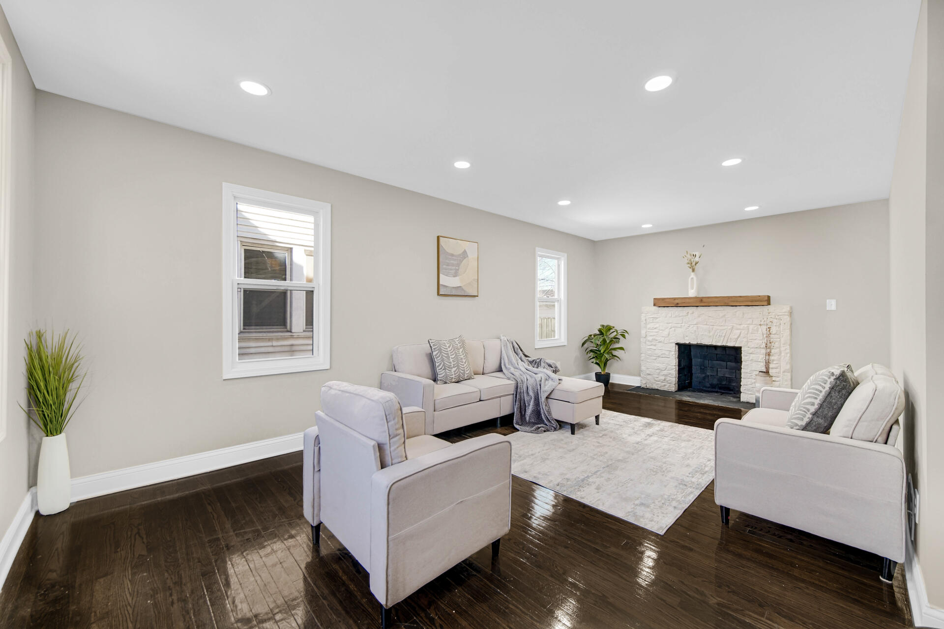 357 Taft Place, Gary, IN 46404; Image #4