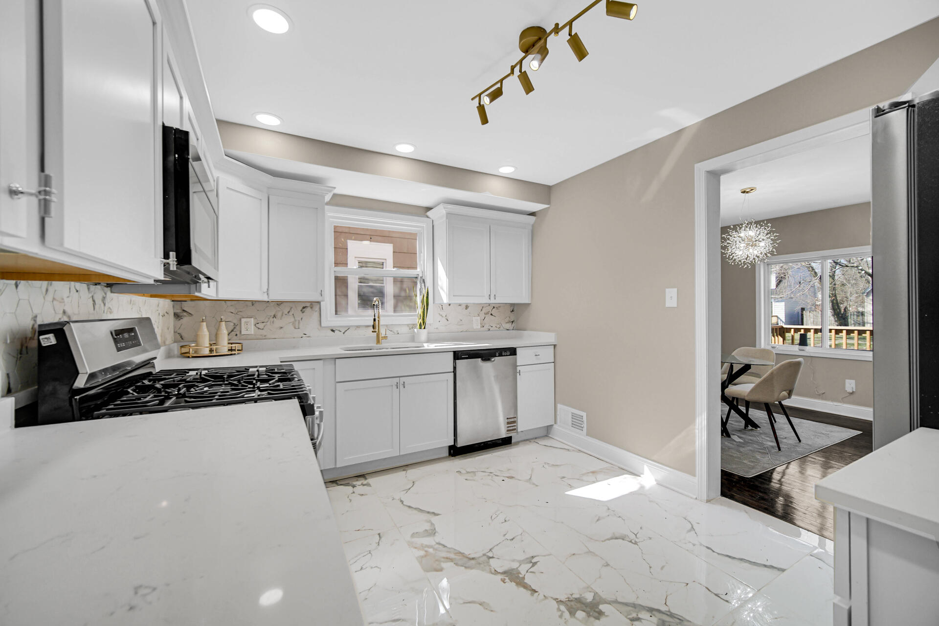 357 Taft Place, Gary, IN 46404; Image #6