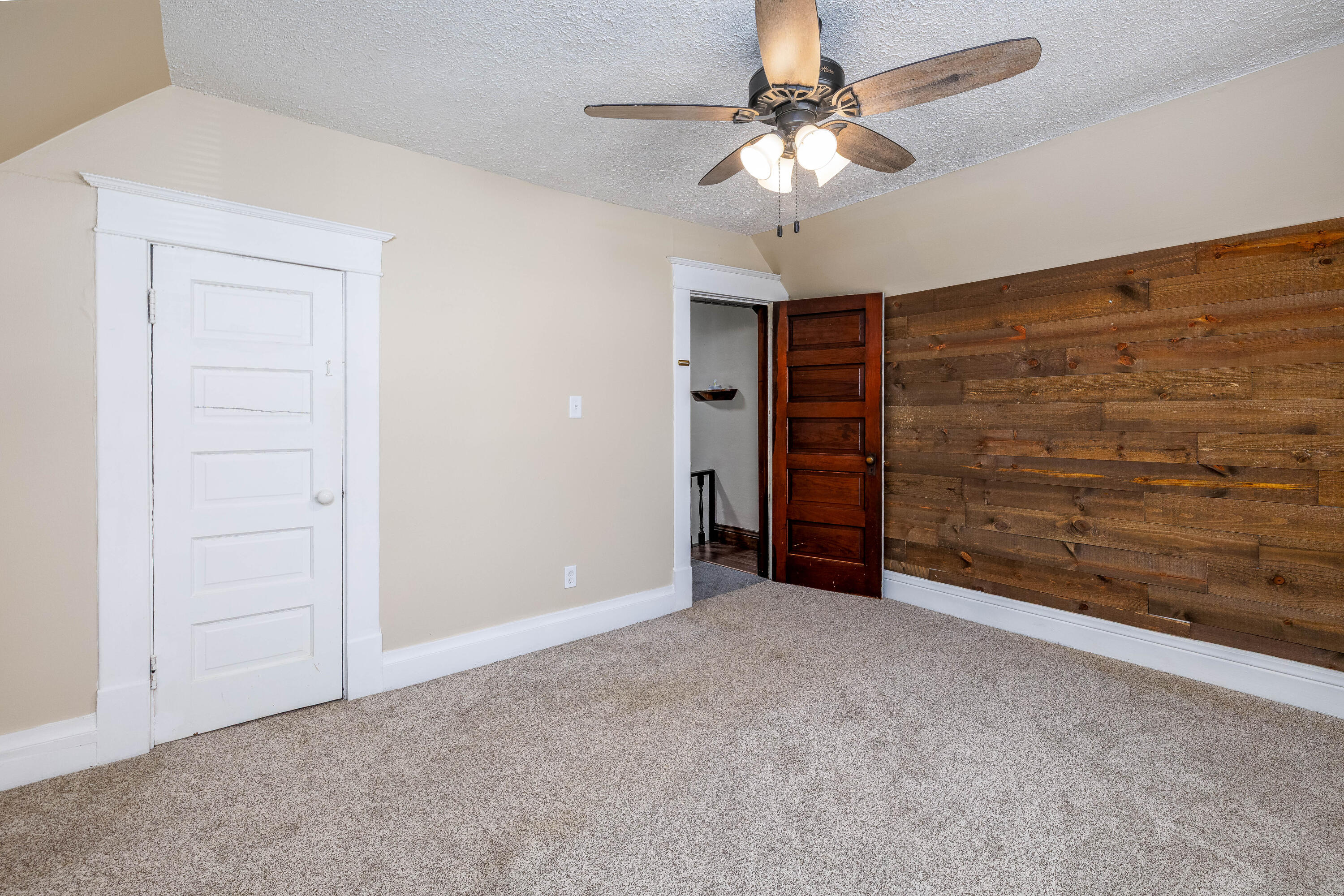 103 W Lincoln Street, Kentland, IN 47951; Image #25