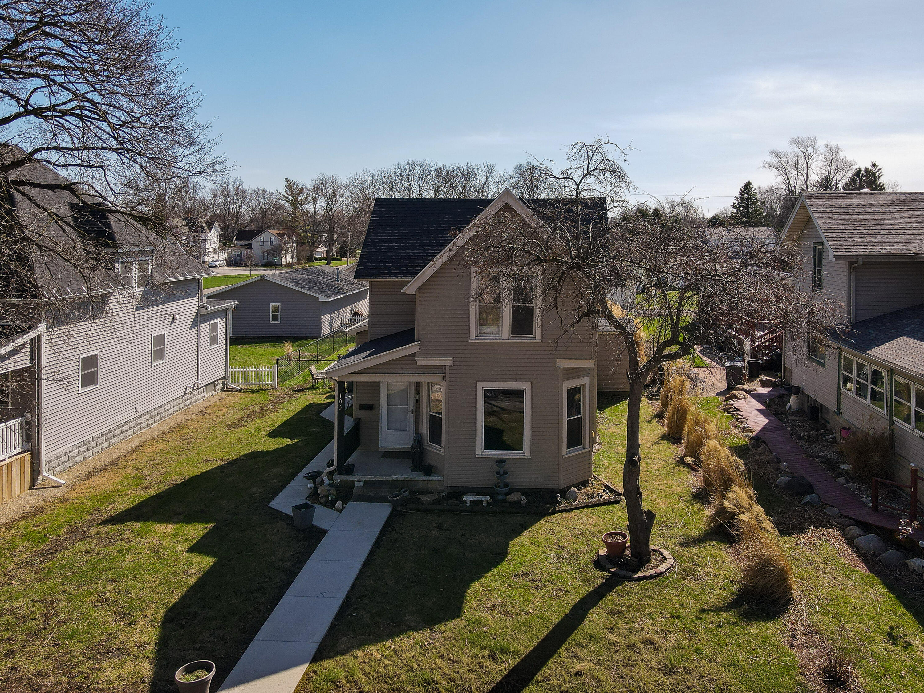 103 W Lincoln Street, Kentland, IN 47951; Image #4