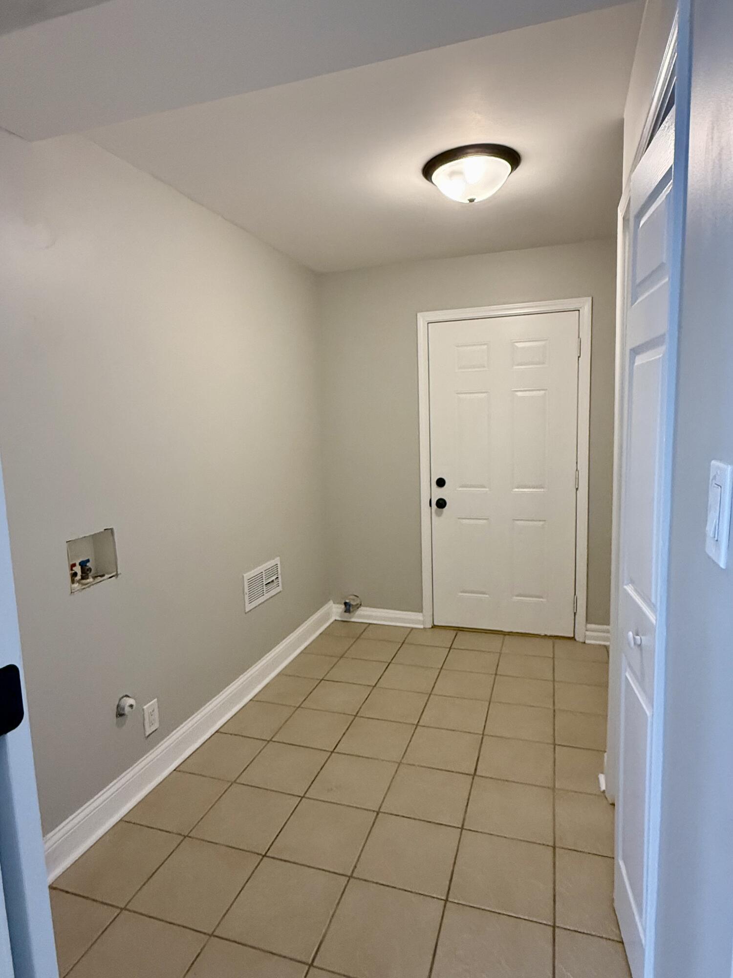 6409 Kentucky Avenue, Hammond, IN 46323; Image #7