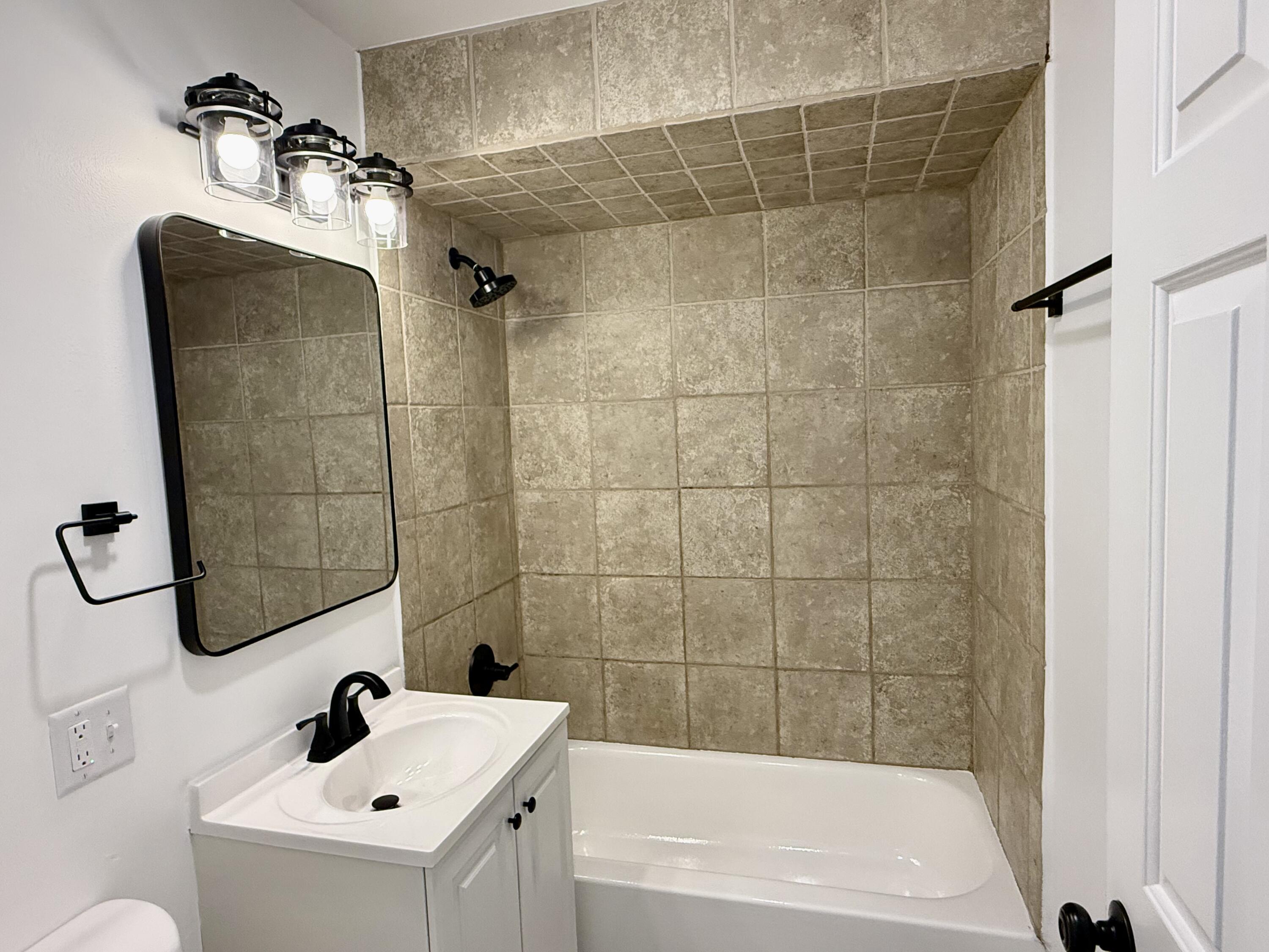 6409 Kentucky Avenue, Hammond, IN 46323; Image #9
