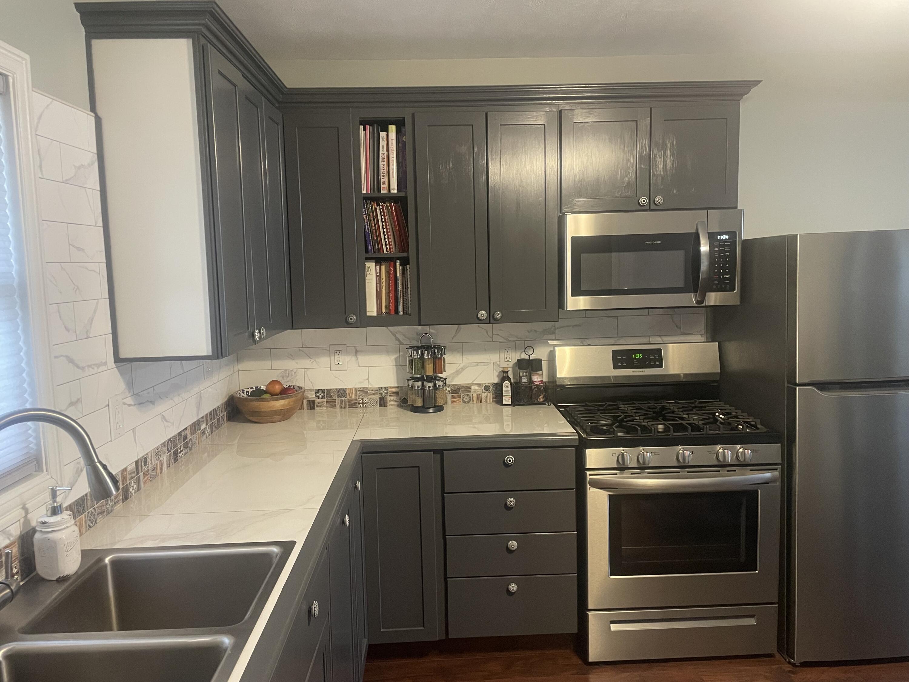 2715 Fayette Street, Lake Station, IN 46405; Image #2