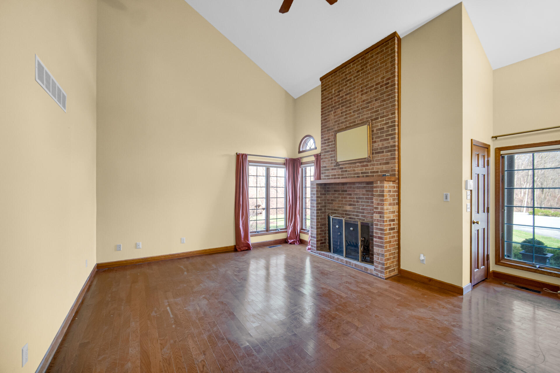 158 York Circle, Valparaiso, IN 46385; Image #4