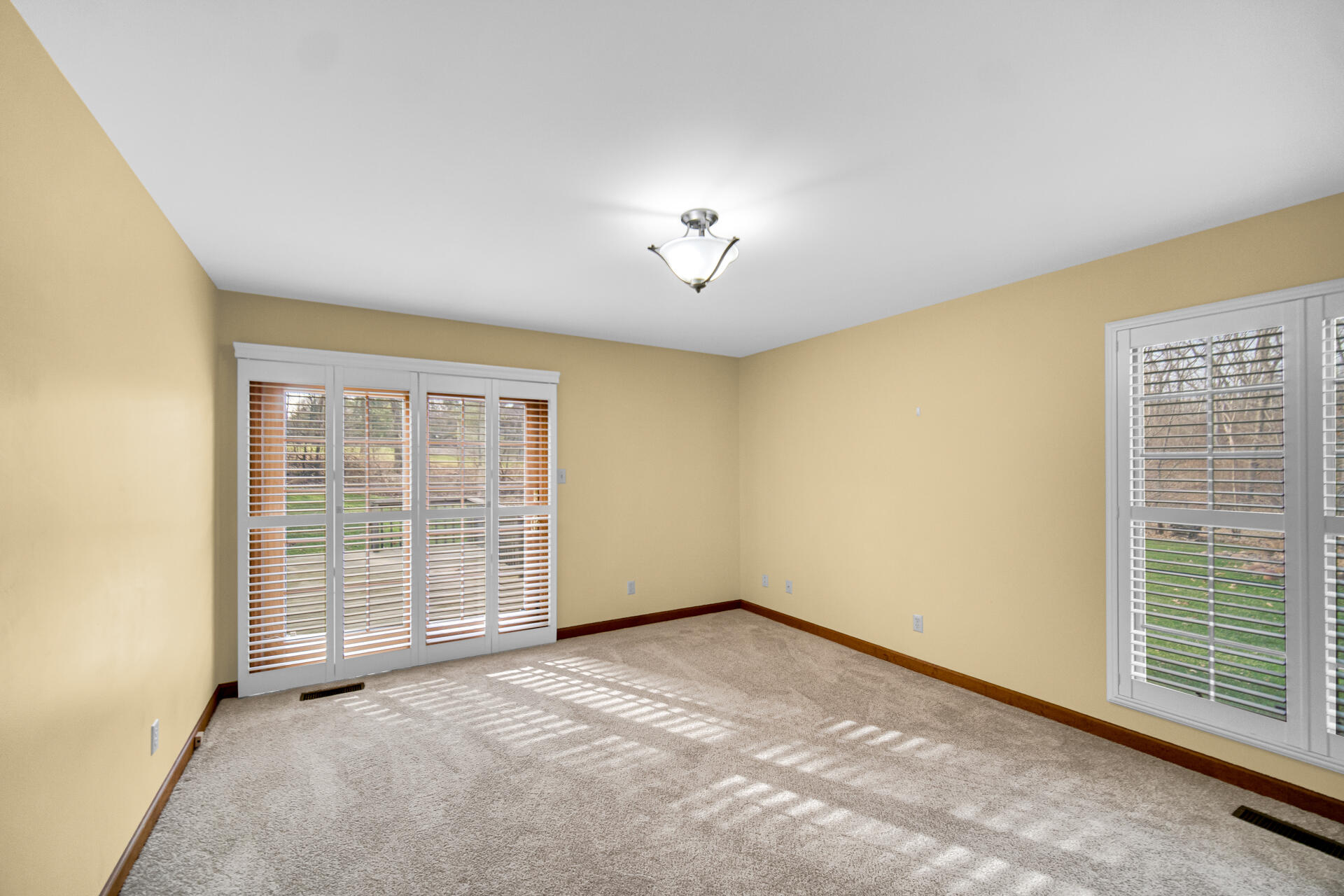 158 York Circle, Valparaiso, IN 46385; Image #9