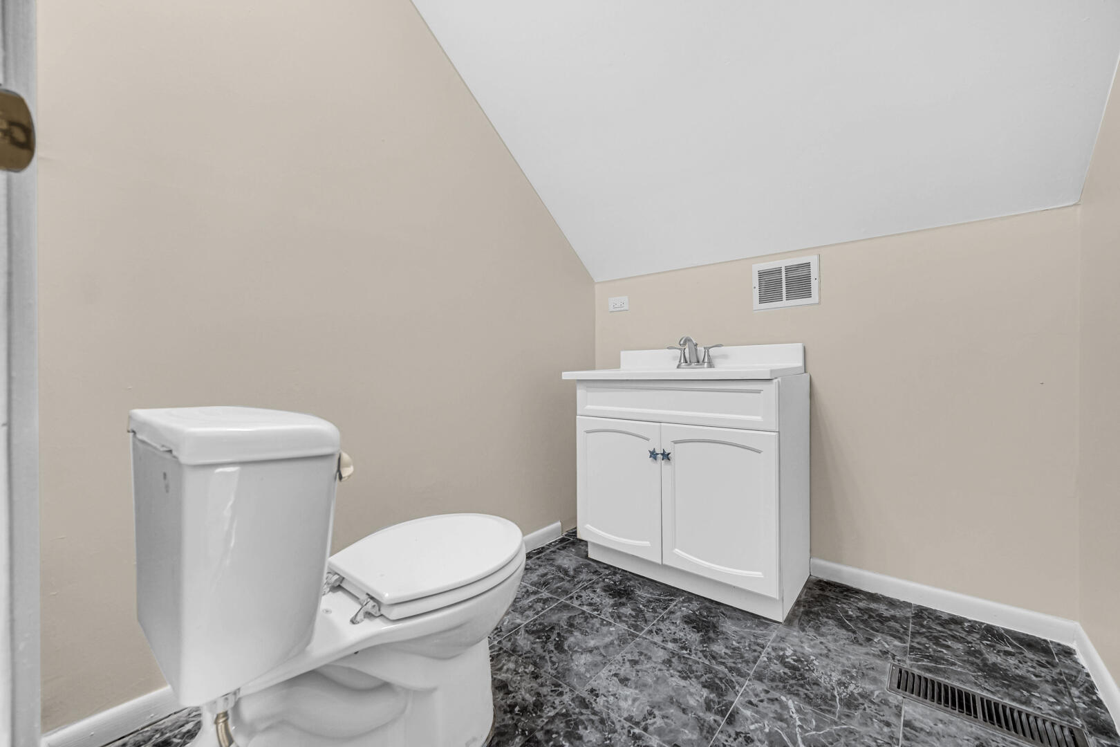 769 Juniper Road, Valparaiso, IN 46385; Image #16