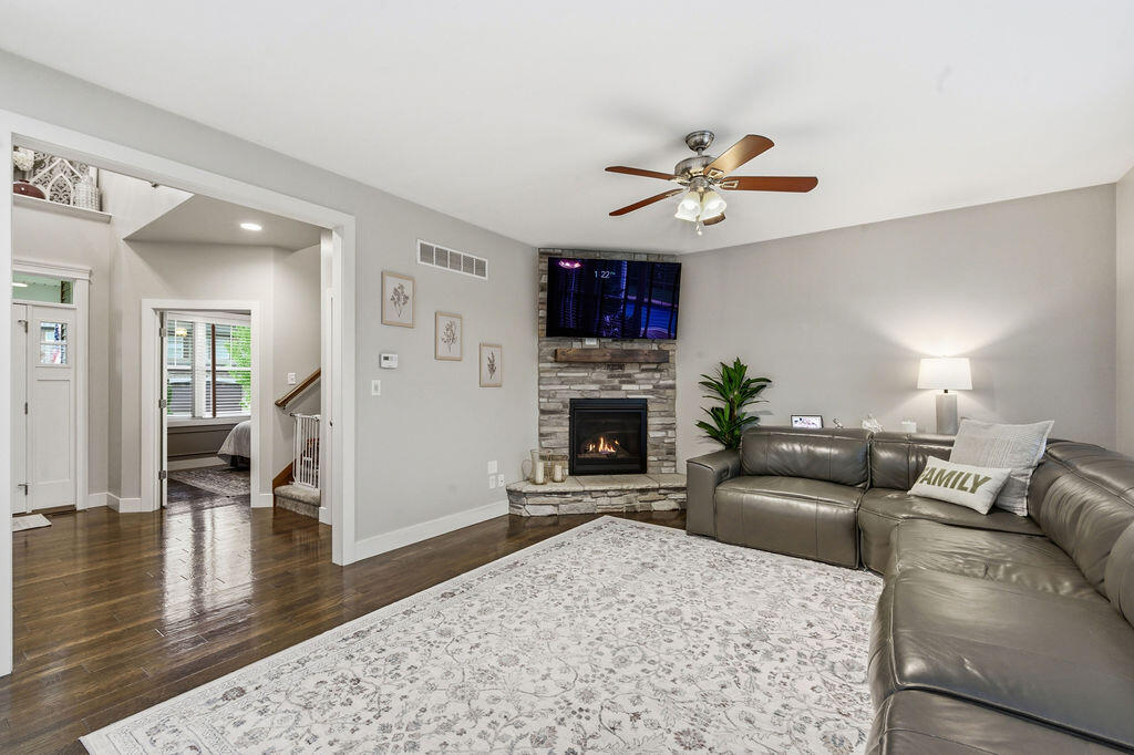 2102 Pradera Trail, Chesterton, IN 46304; Image #5
