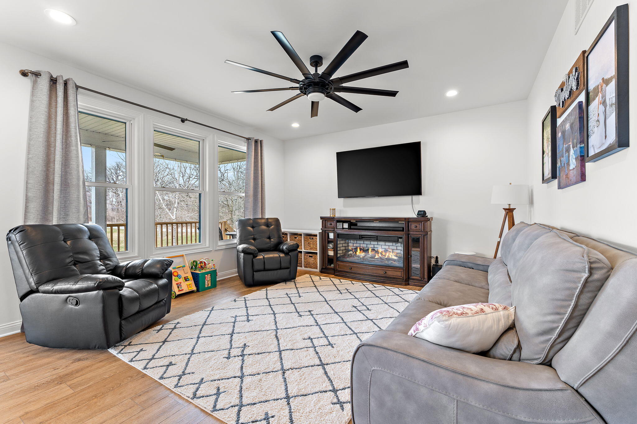20 E 780 N, Lake Village, IN 46349; Image #11