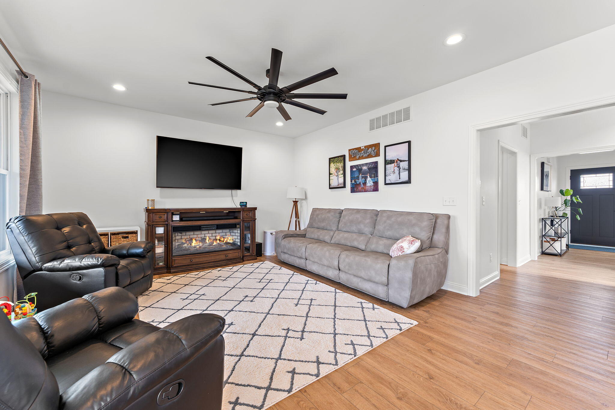 20 E 780 N, Lake Village, IN 46349; Image #13