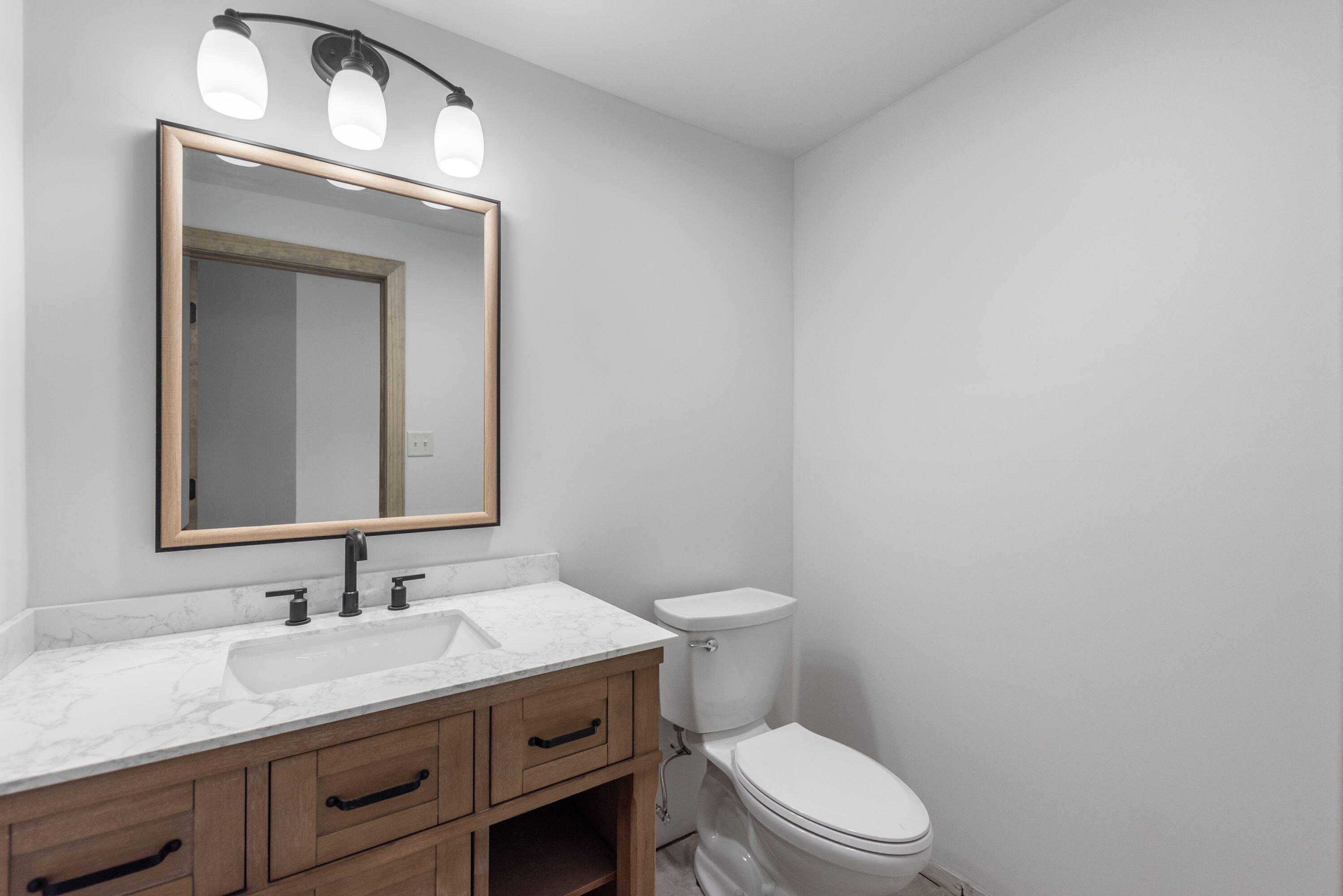 11700 Westvalley Drive, Crown Point, IN 46307; Image #30