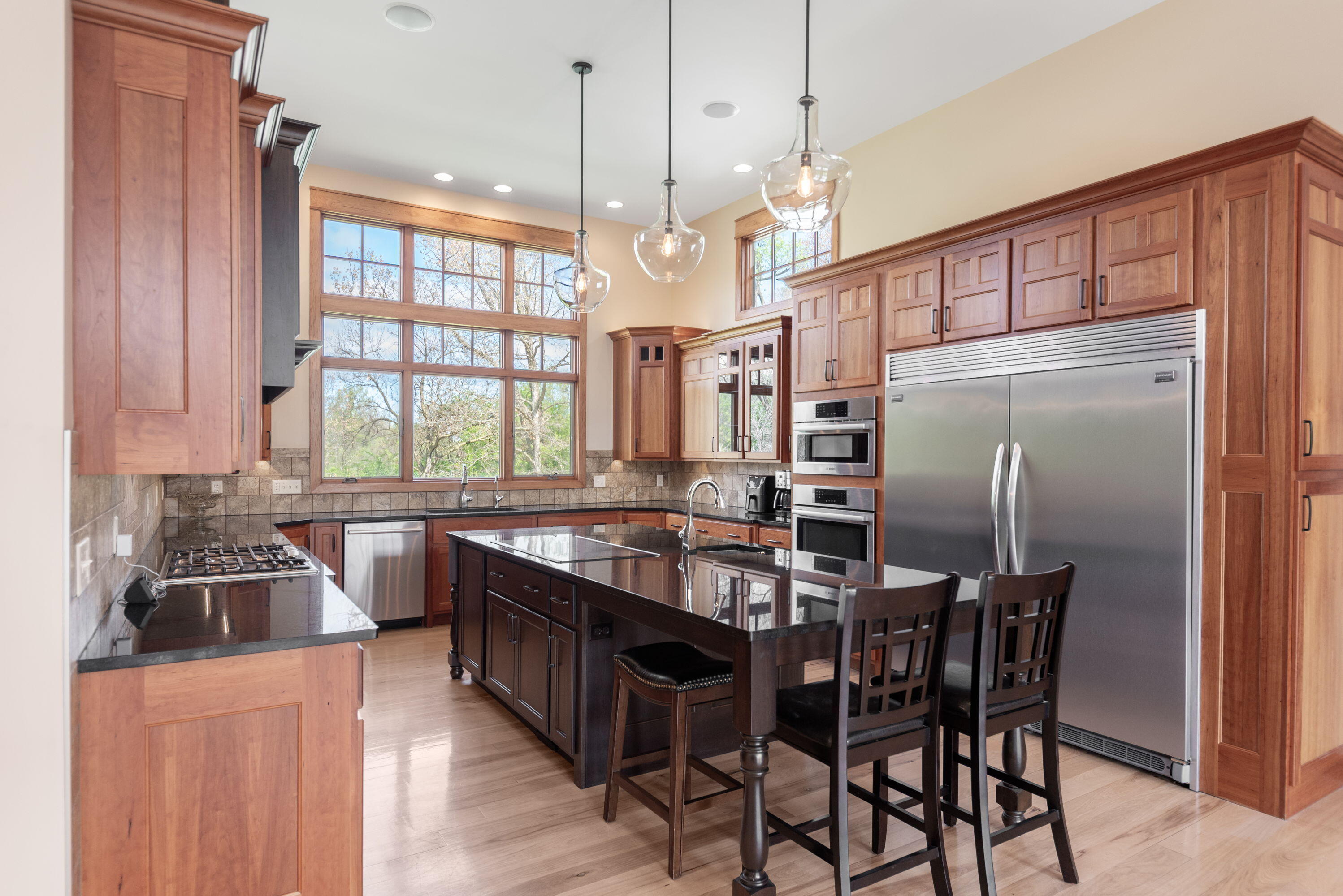 11700 Westvalley Drive, Crown Point, IN 46307; Image #4