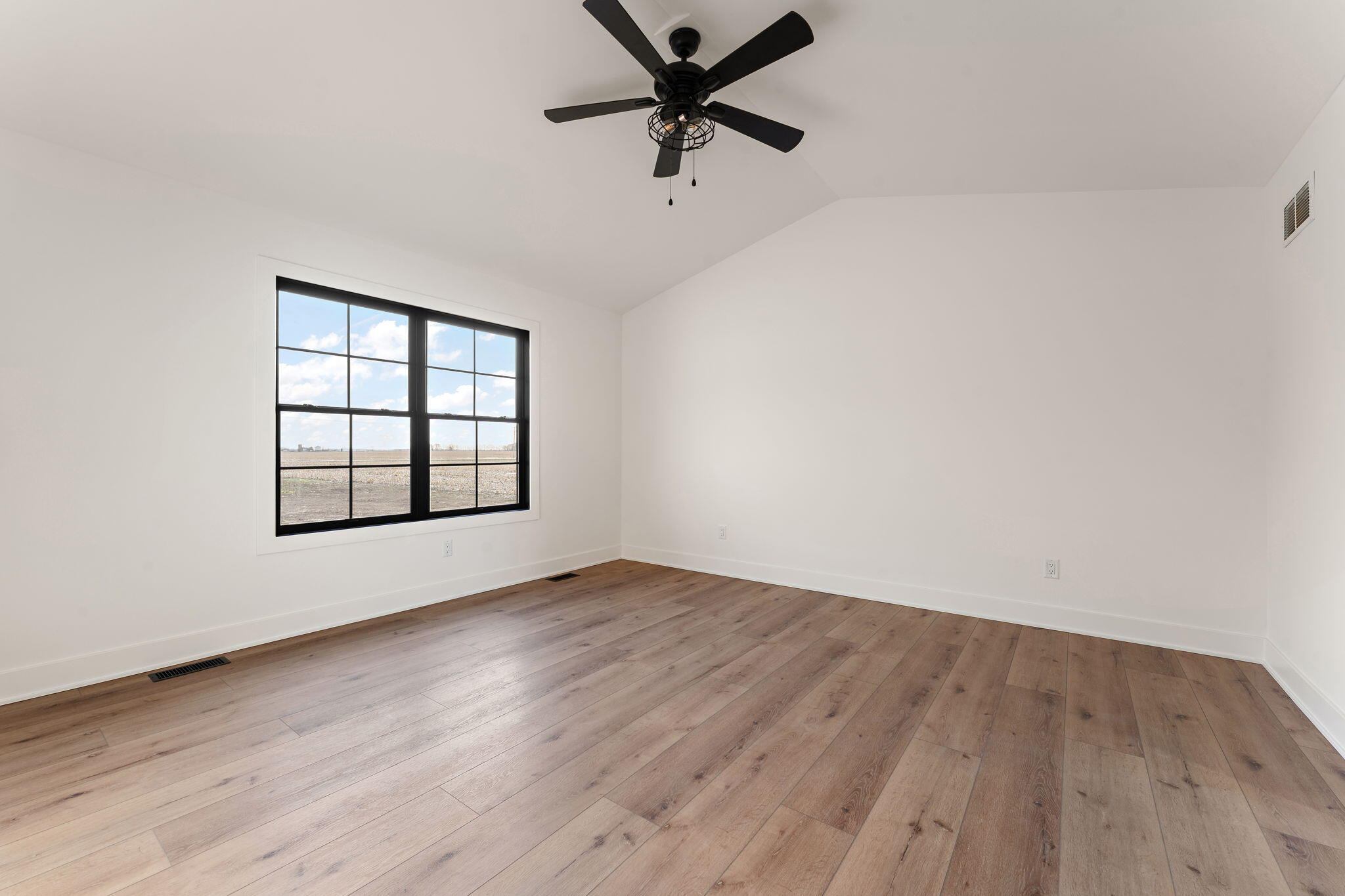 52 E 780 N, Lake Village, IN 46349; Image #27