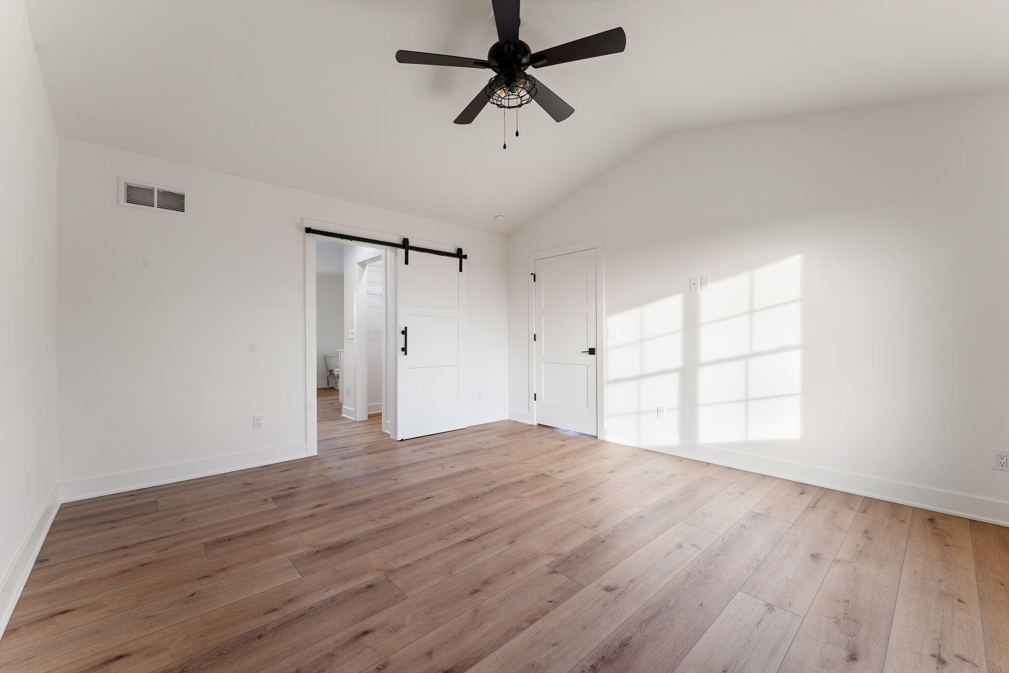 52 E 780 N, Lake Village, IN 46349; Image #28